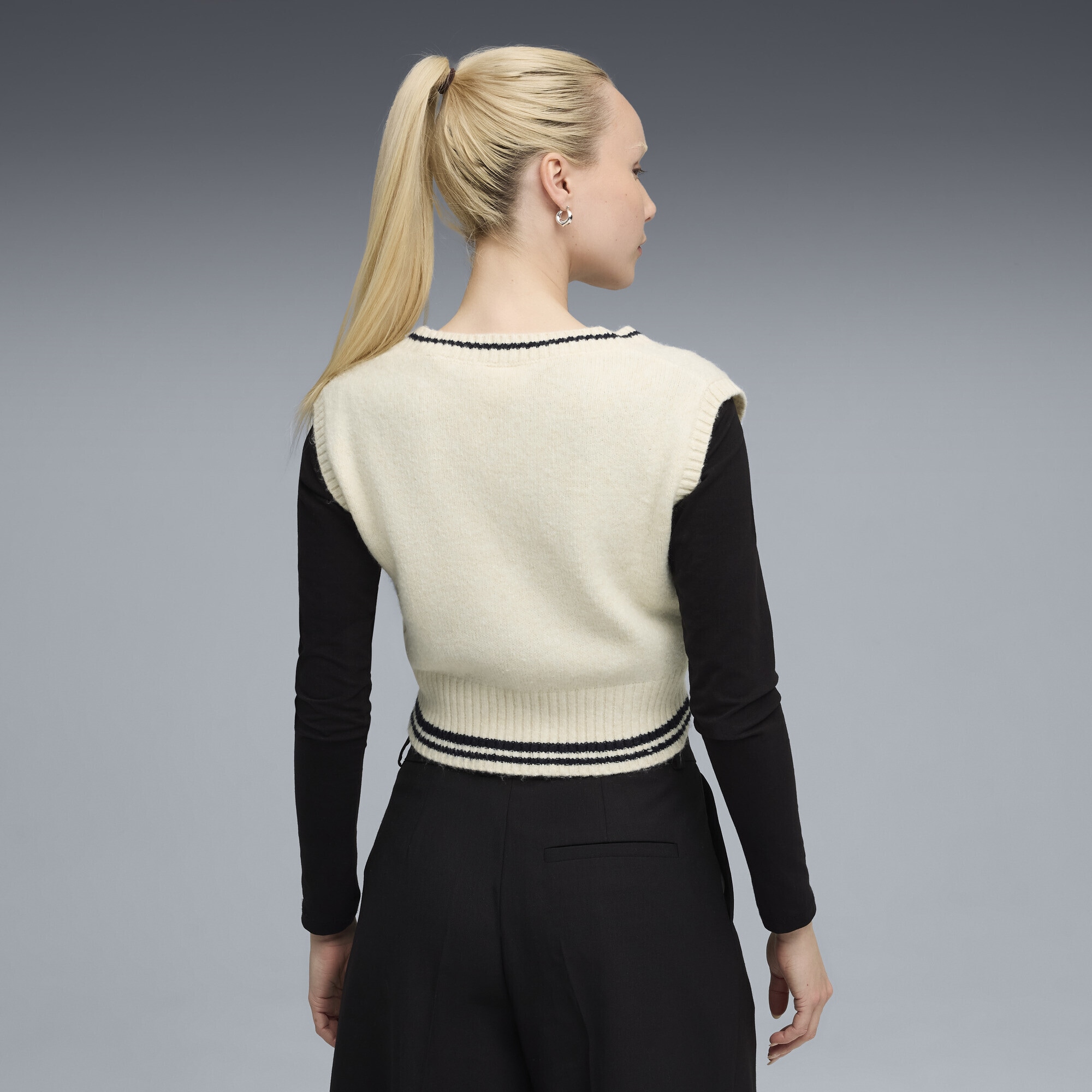 PUMA Strickjacke »Premium Essentials Pullunder Damen«