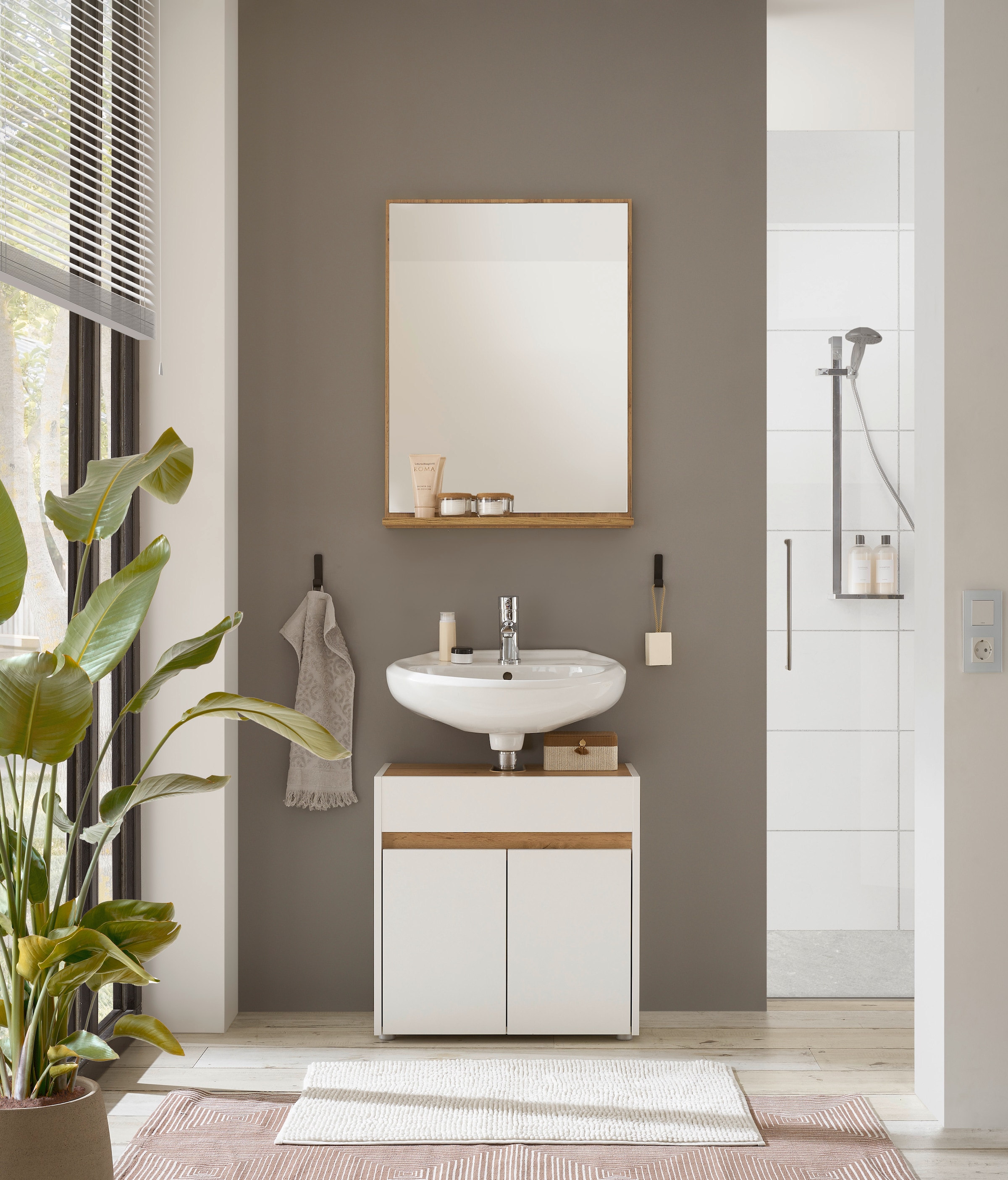 INOSIGN Badmöbel-Set »CITY/ GIRON, Bad im zeitlosen Design, 2-teiliges Badezimmer«, (Set, 2 St.), Unterschrank und Spiegel, in zwei Farben verfügbar, viel Stauraum
