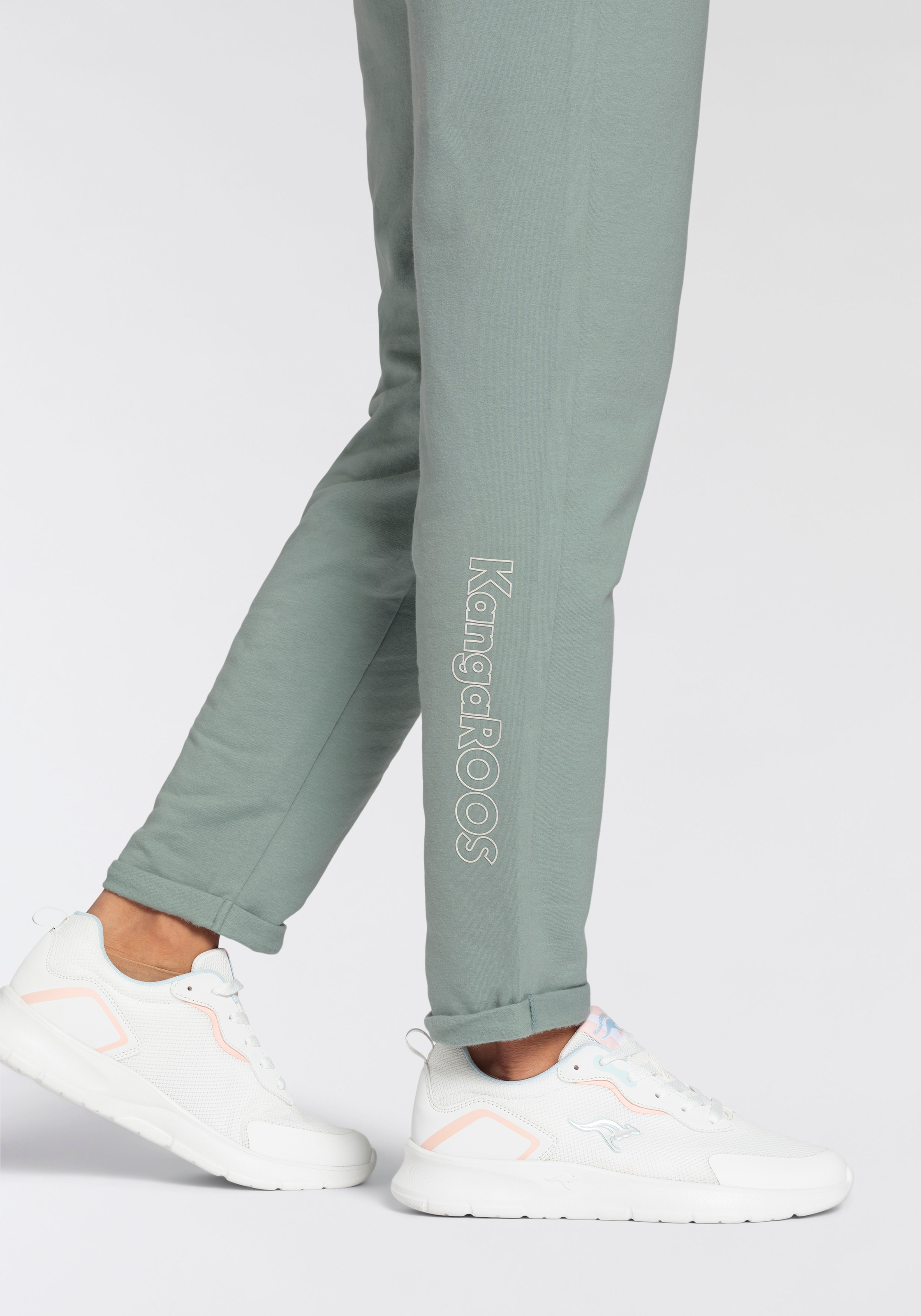 KangaROOS Jogginghose, mit großen Taschen