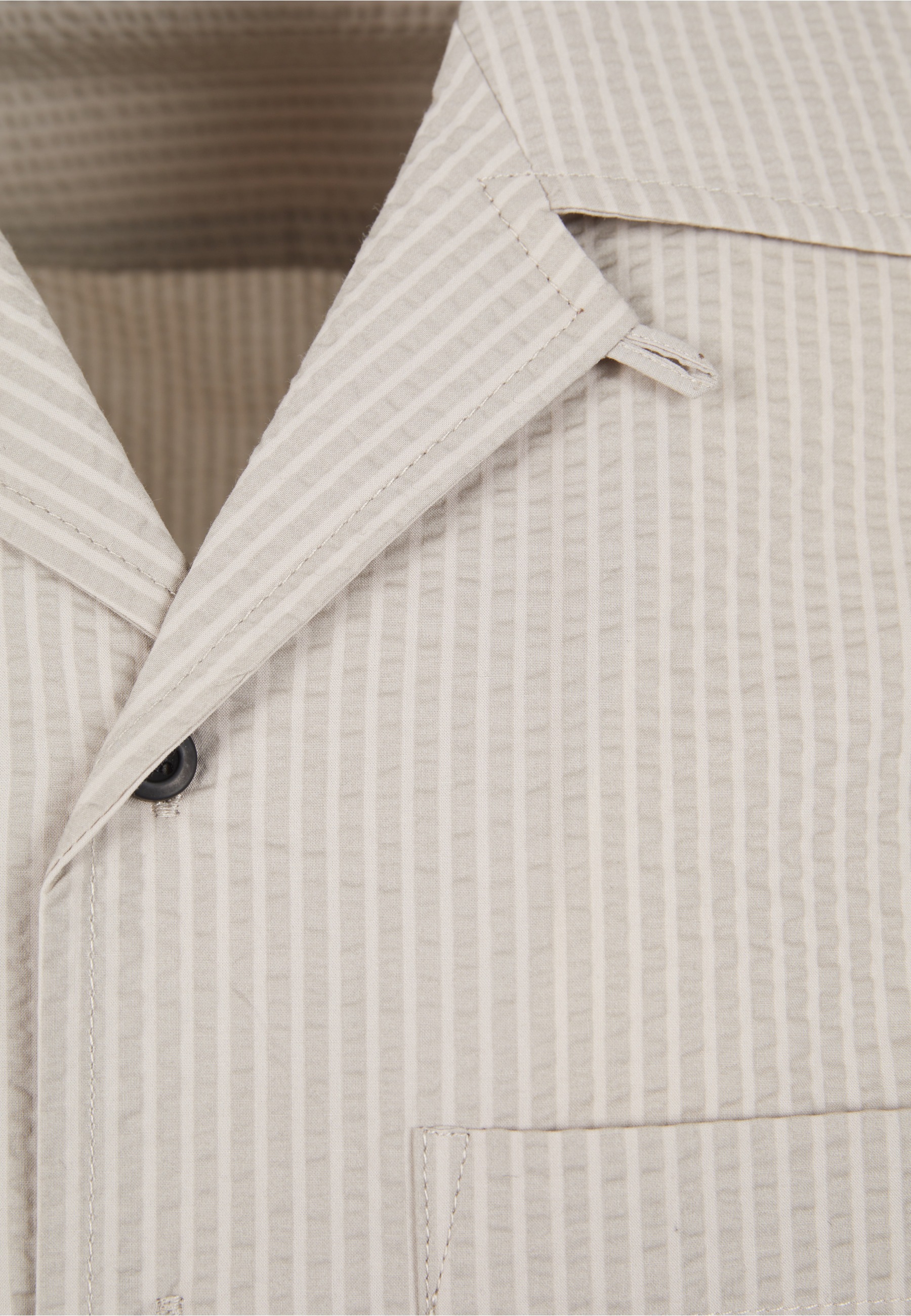 URBAN CLASSICS Kurzarmshirt »Urban Classics Herren Relaxed Seersucker Short Sleeve Shirt« 1 Stk.