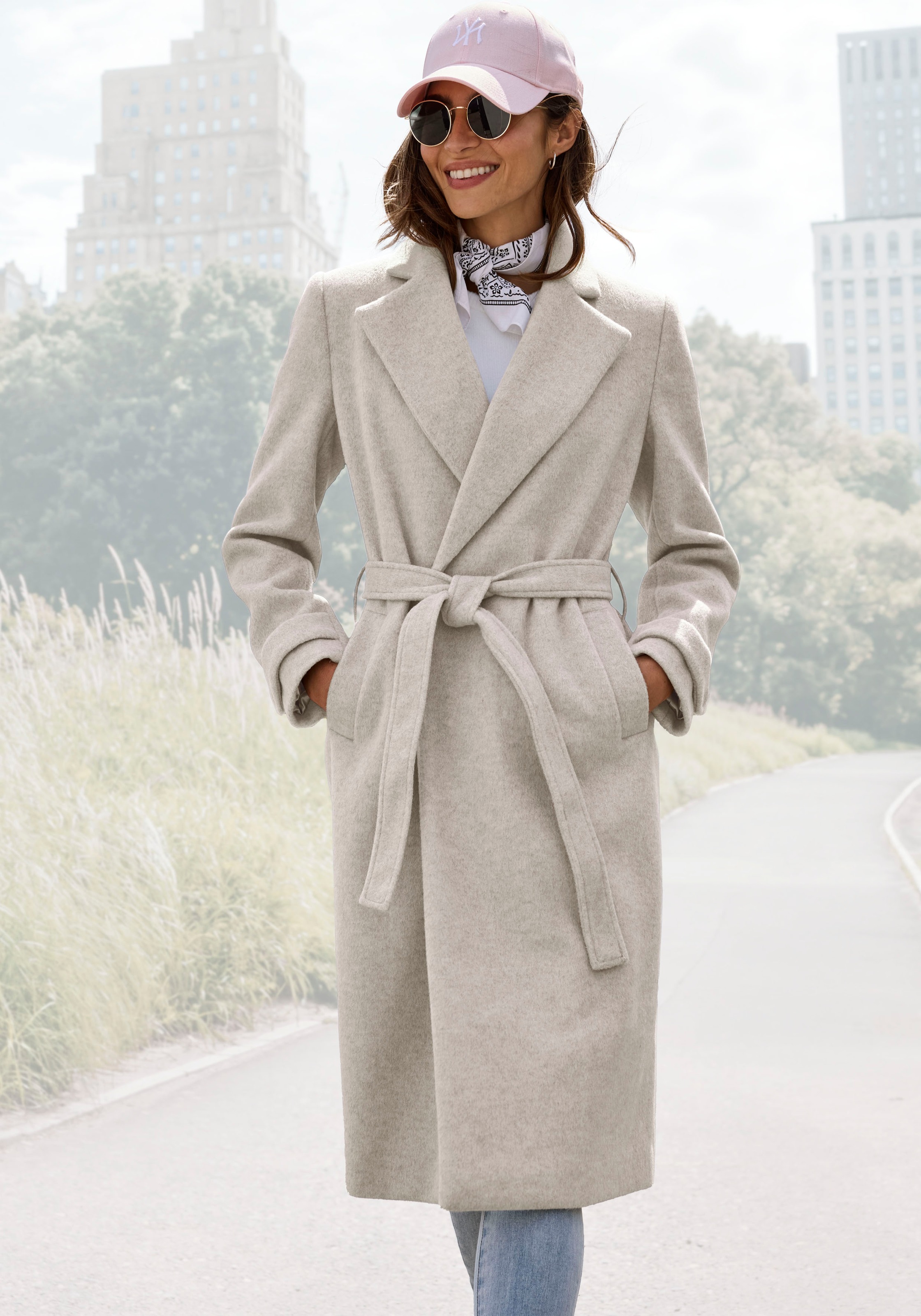 LASCANA Langmantel, mit Reverskragen, eleganter Damenmantel günstig online kaufen