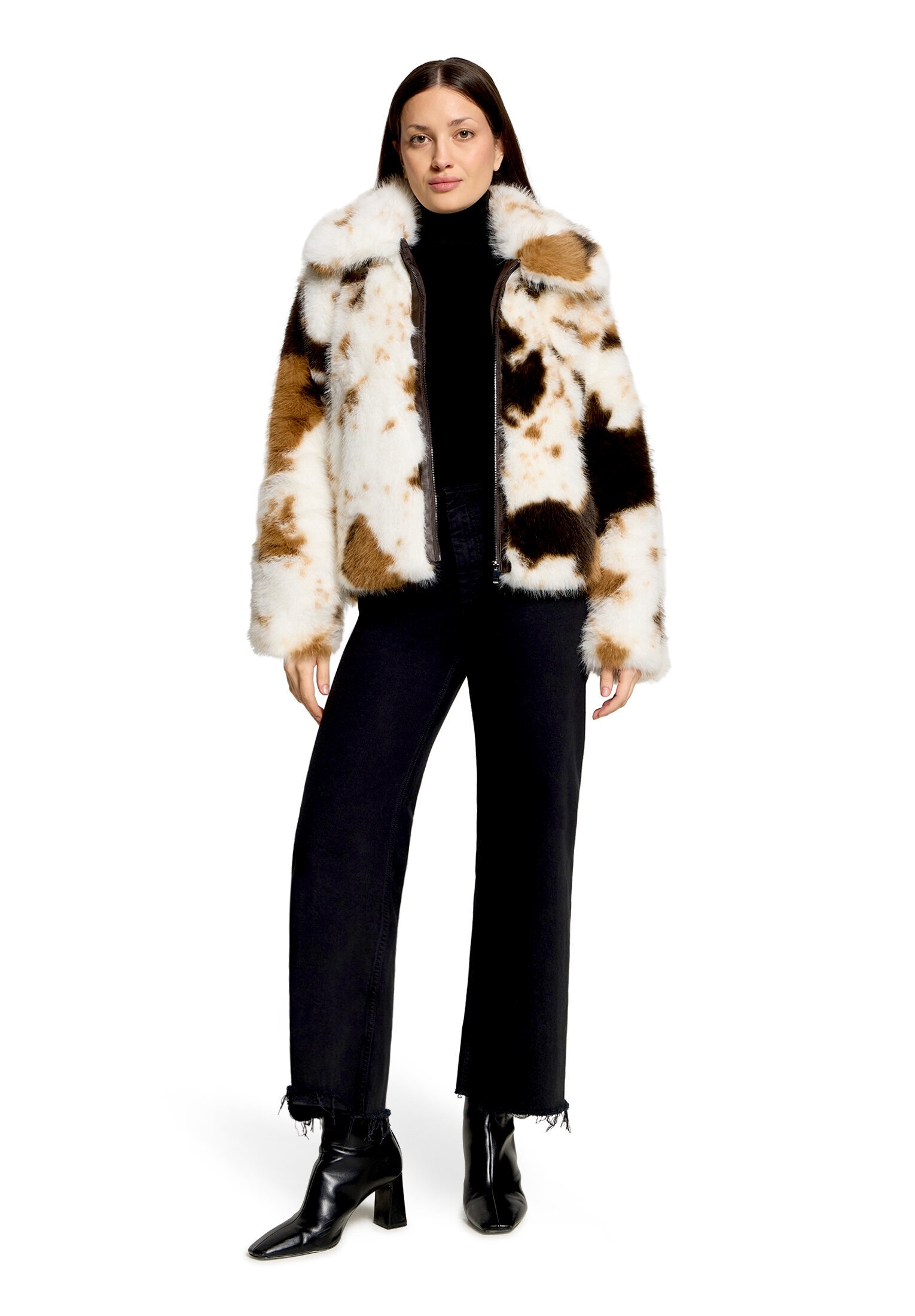 Amber & June Plüschjacke »Damen mit Taschen«