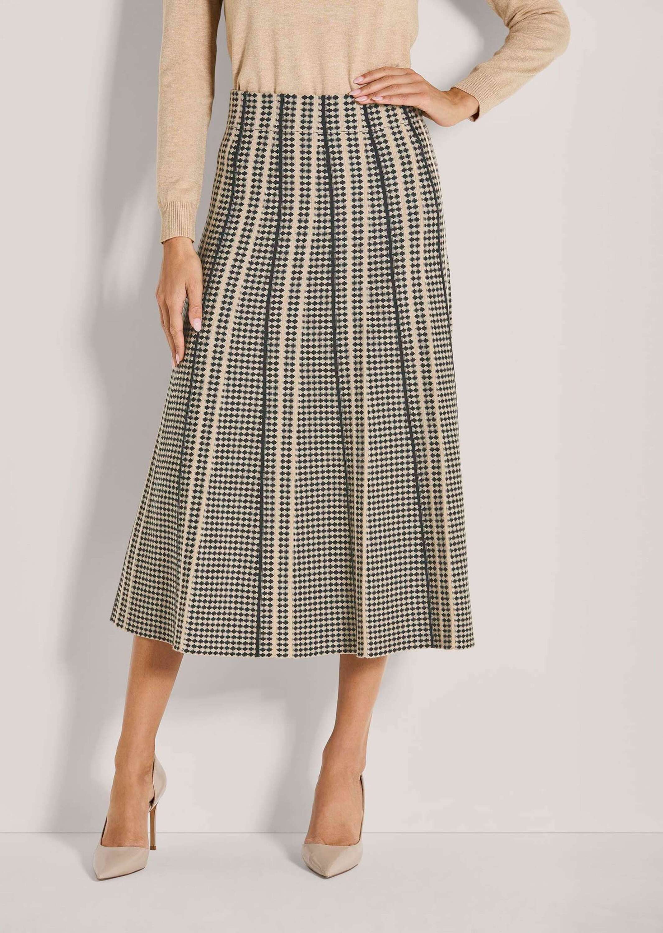 Thumbnail - MADELEINE Midirock "Strickrock Eleganter Jacquard-Rock für kühle Tage"