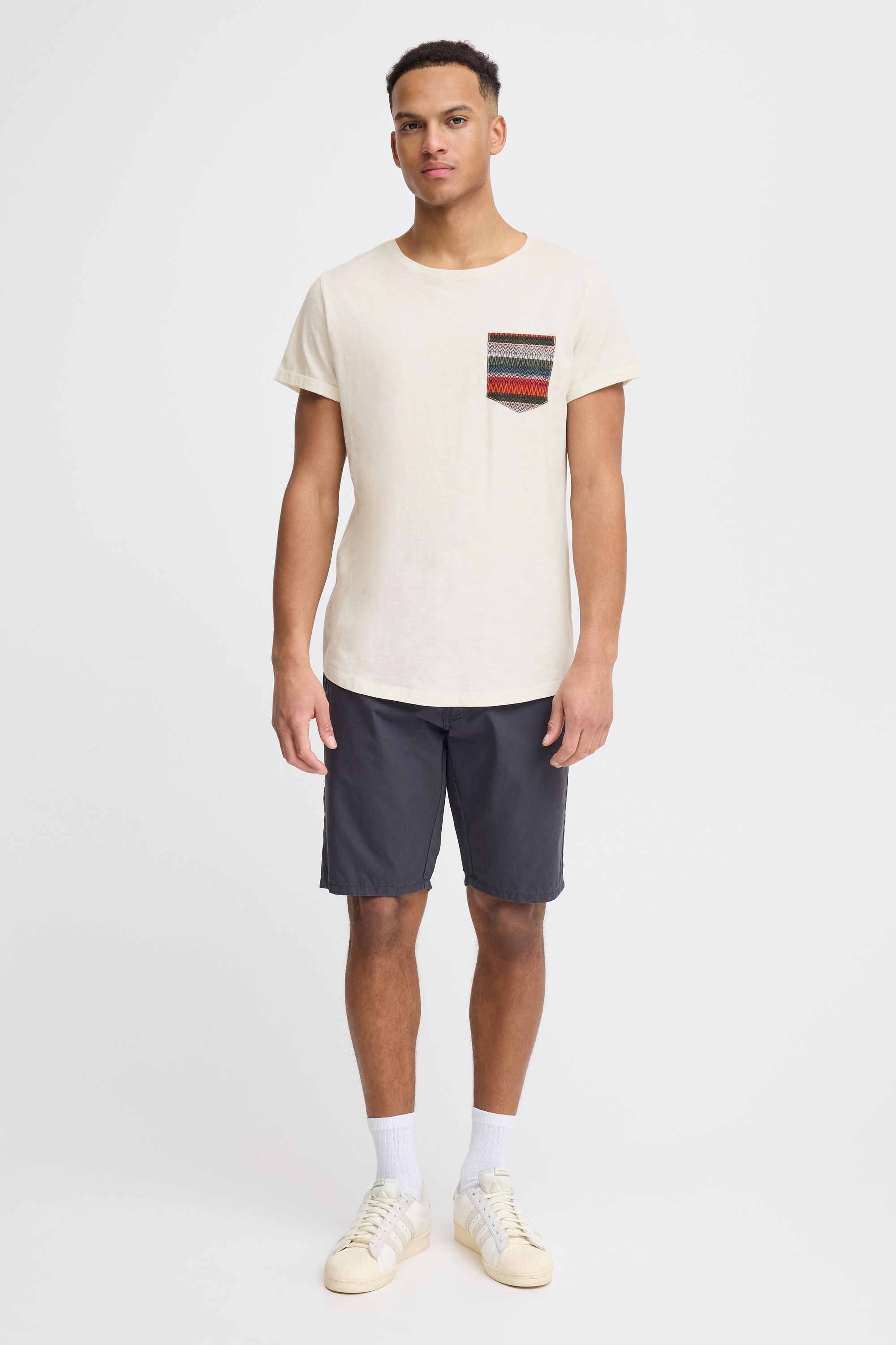 Blend T-Shirt »BHElandro« Klassisches T-Shirt mit Rundhalsausschnitt