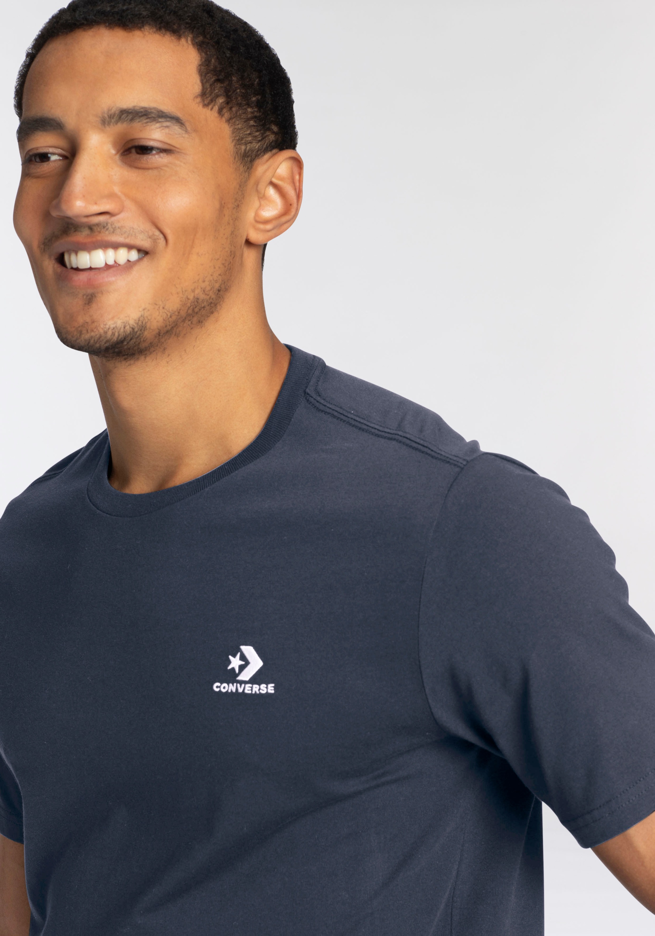 Thumbnail - Converse T-Shirt "STAR CHEV EMB TEE" Kurzarm, für sportlichen Look, aus Baumwolle