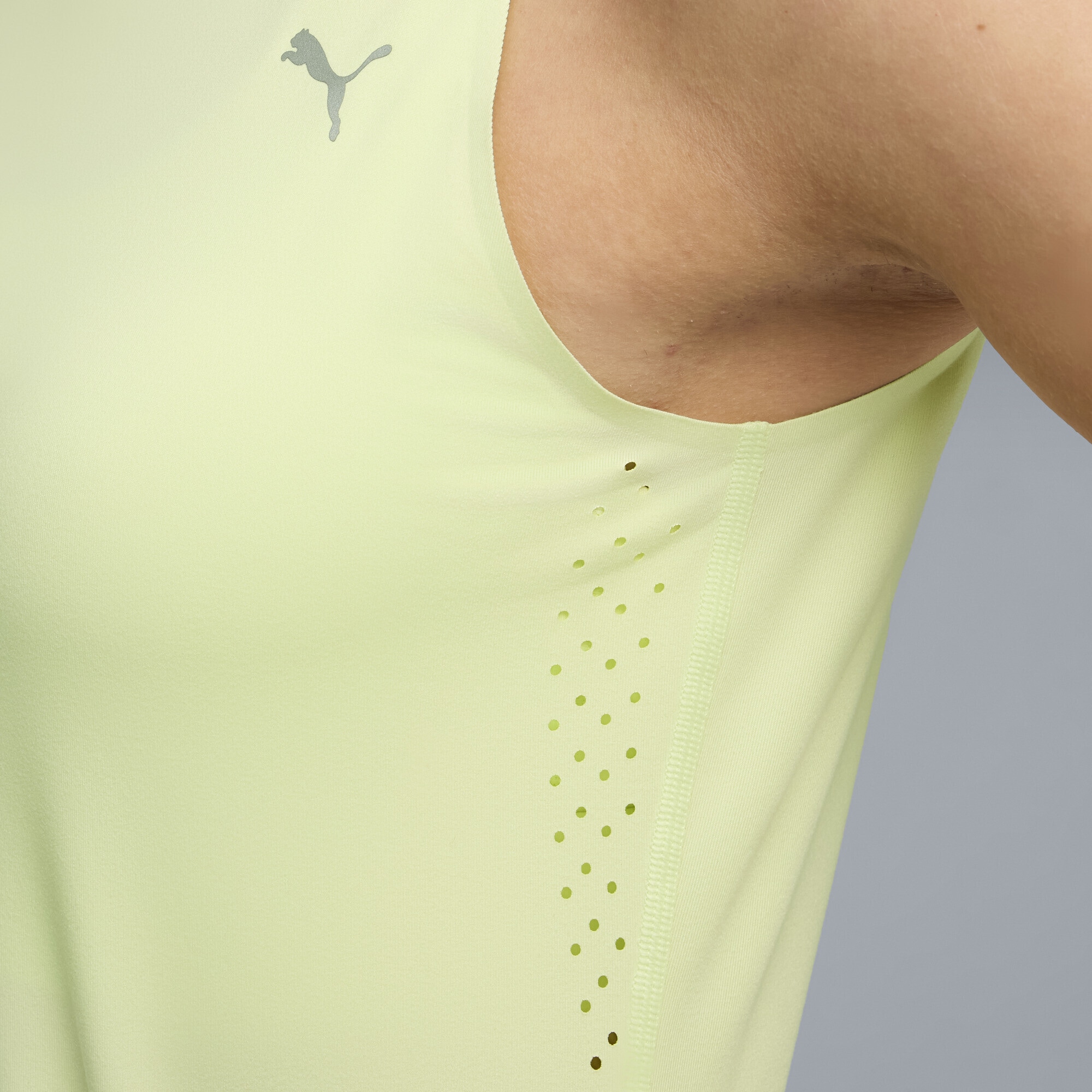 PUMA Trainingsshirt »RUN CLOUDSPUN Lauftanktop Damen«