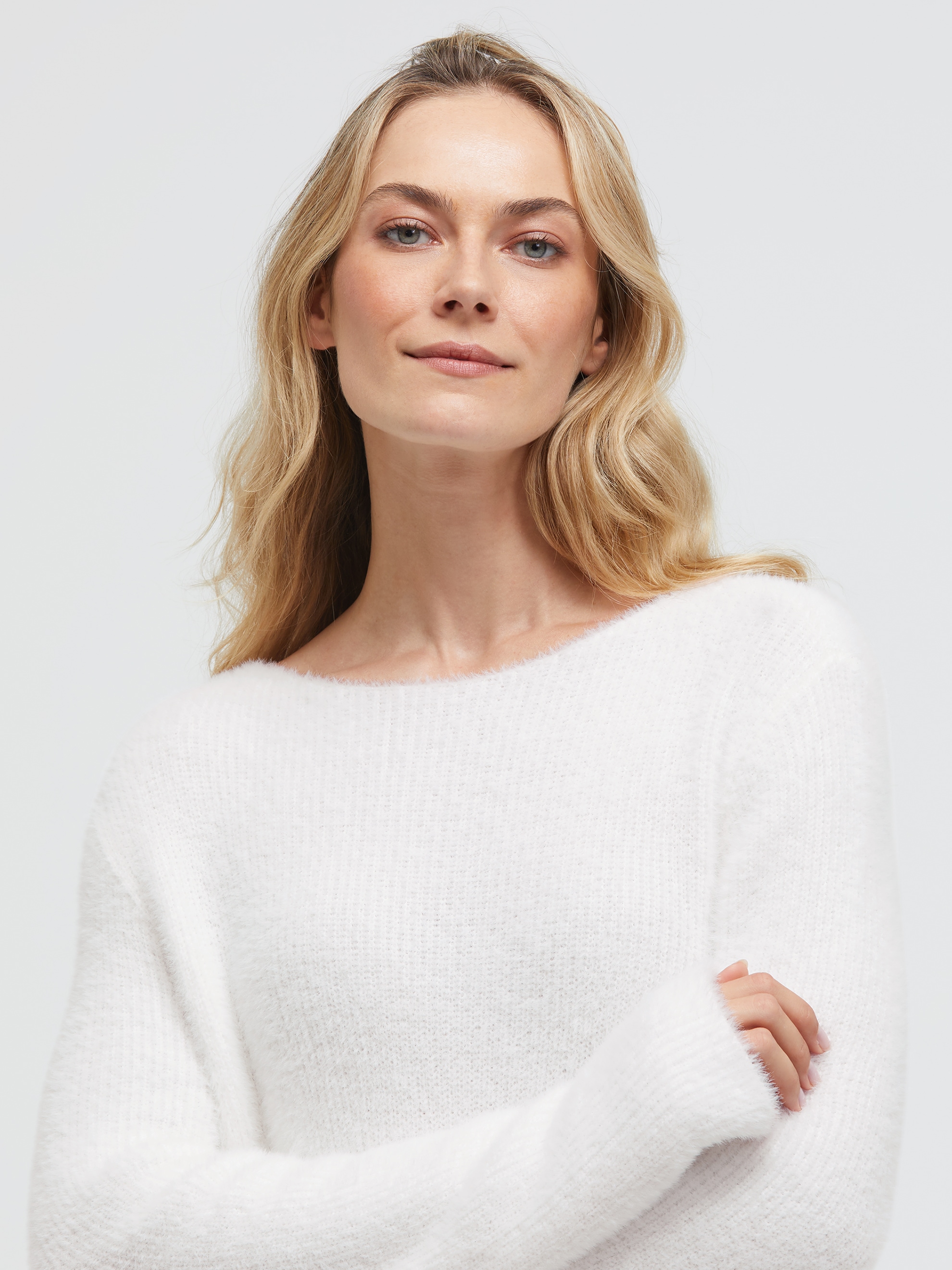 SOCCX Rundhalspullover aus Flauschstrick