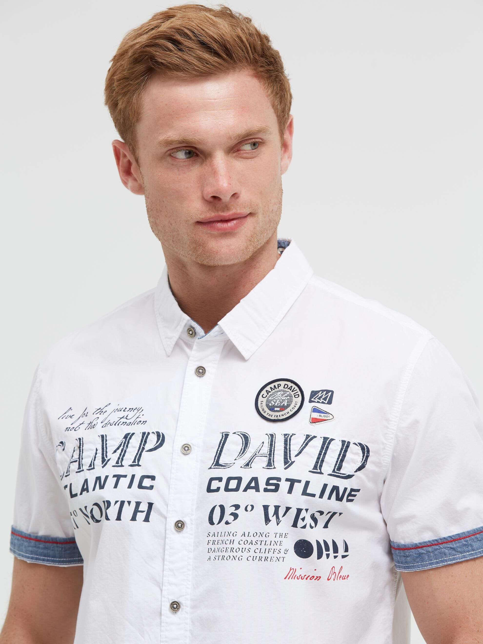 CAMP DAVID Kurzarmhemd mit Stickerei
