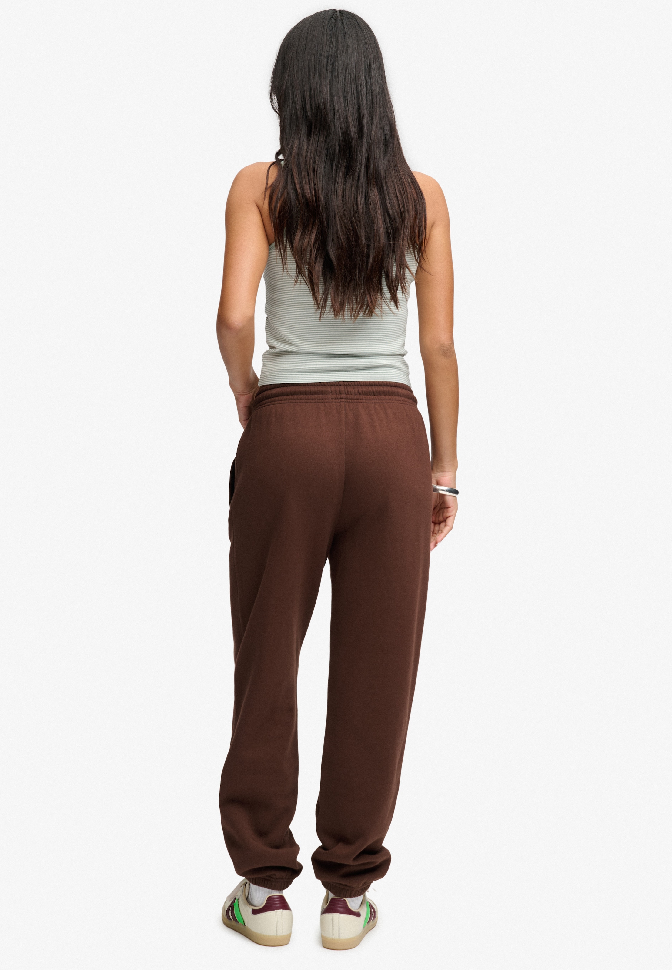 Superdry Sweathose »SIGNATURE EMB CUFFED JOGGER«  Baumwollmischung, relaxed fit