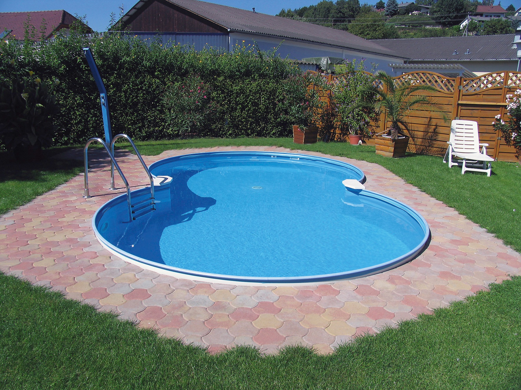 BWT MY POOL Achtformpool, (Set), Mit Stanzung in der Stahlwand für Einbauskimmer und Einlaufdüse weiß Rabatt: 20 %