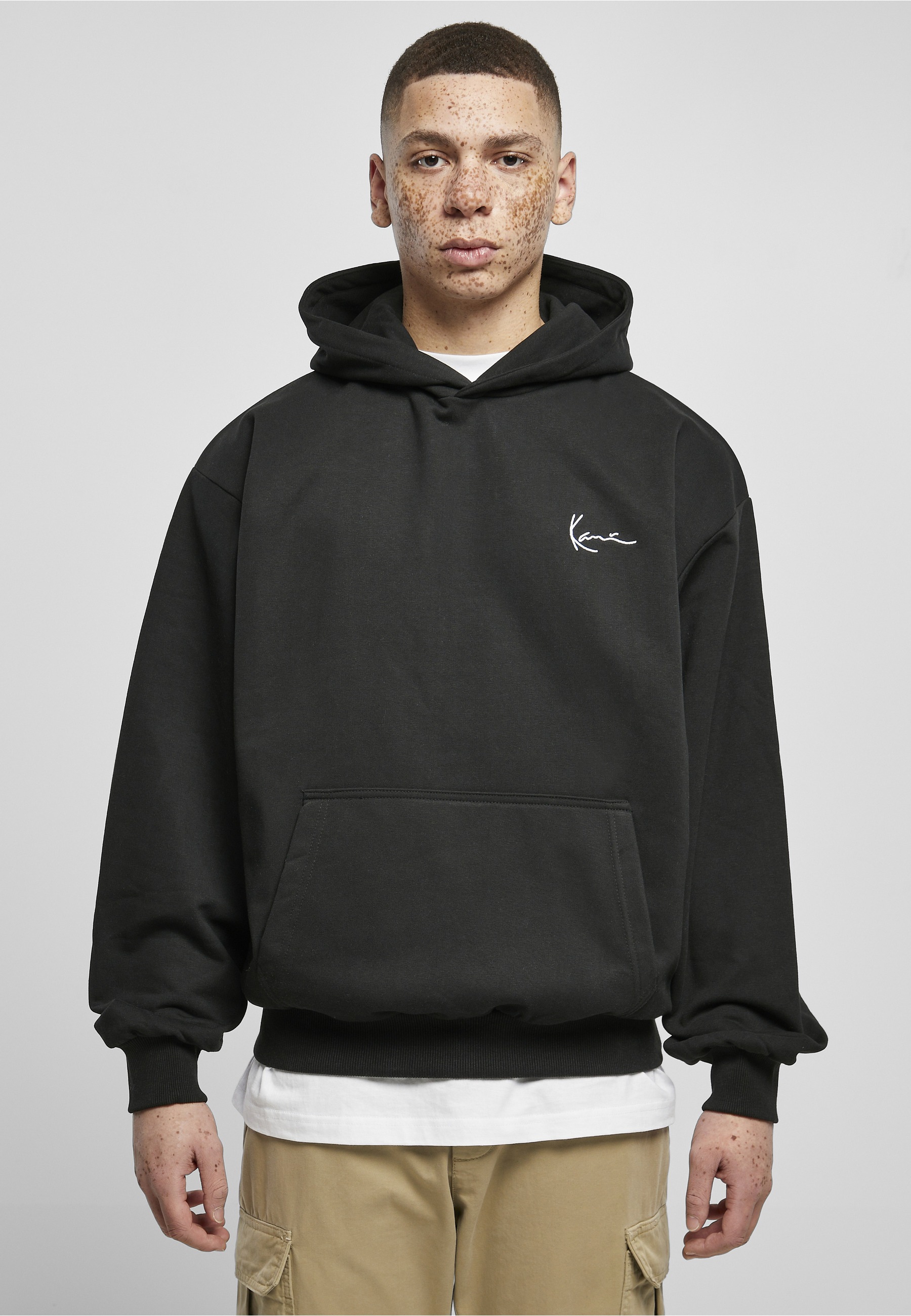 Karl Kani Kapuzenpullover »Karl Kani Herren KM231-046-2KK Chest Signature OS Hoodie black« 1 Stk.