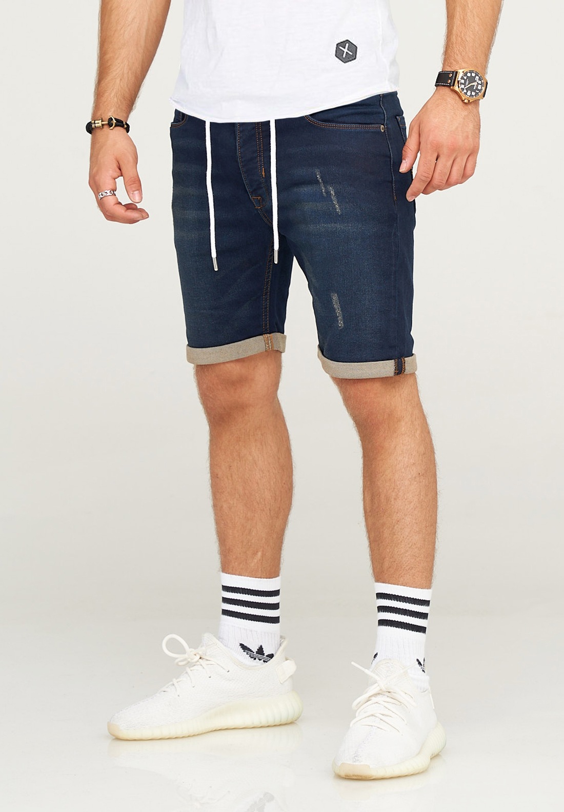 behype Shorts »MAKAY«, im modernen Jogger-Style