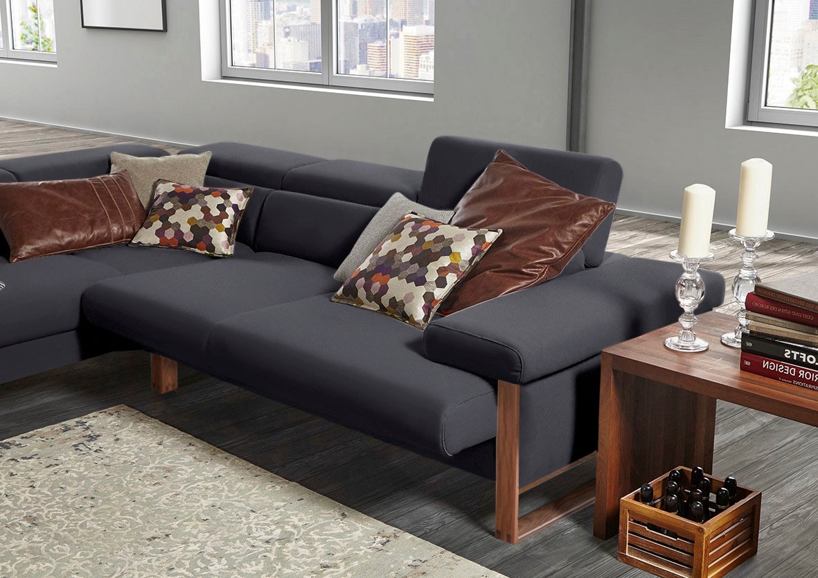 W.SCHILLIG Ecksofa »finn, Designsofa mit tollem Sitzkomfort, bequem, L-Form«, German Design Award 2016, Fußgestell Nussbaum natur, Breite 281 cm