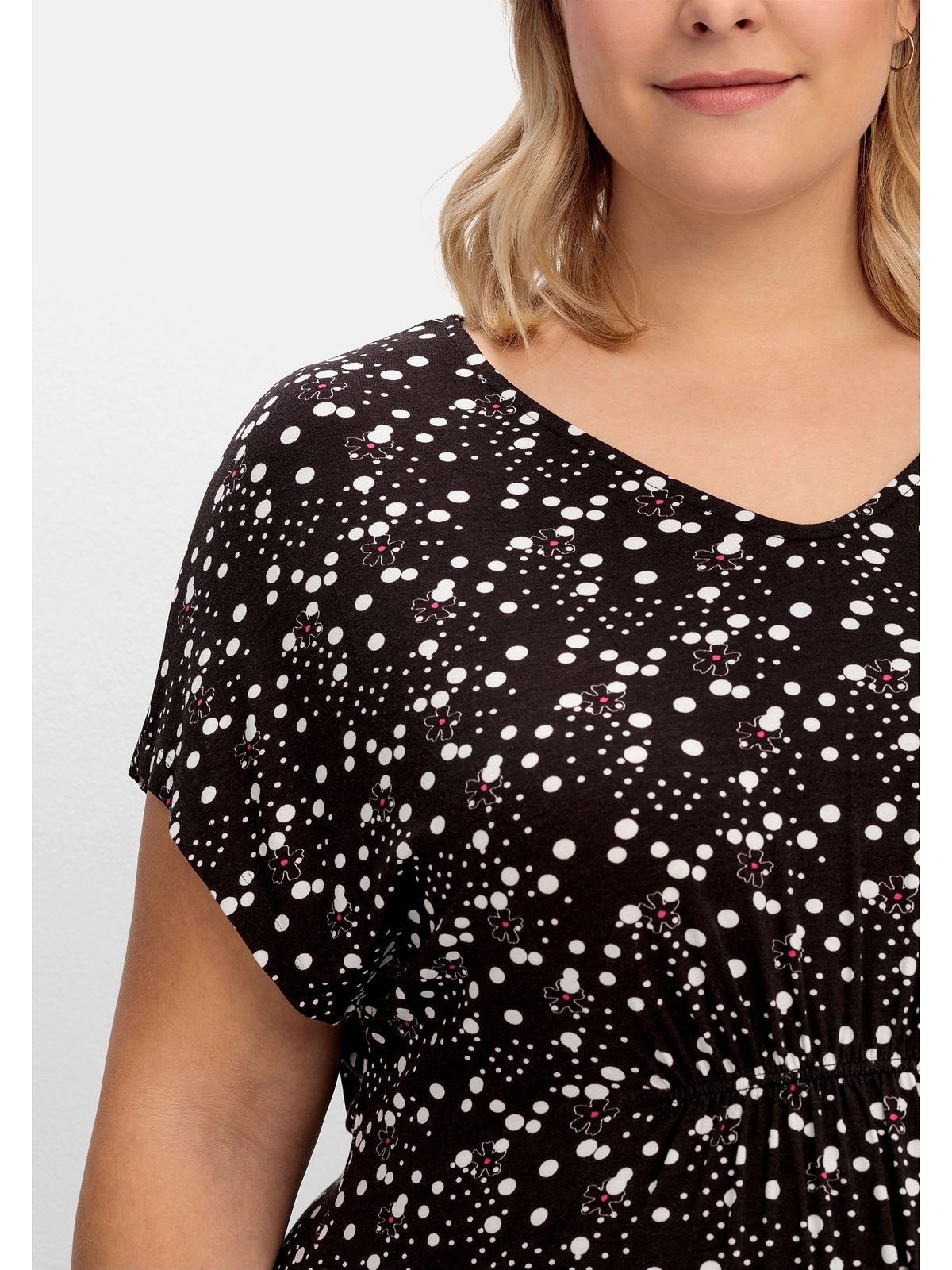 Sheego T-Shirt »Große Größen«, mit Alloverprint und V-Ausschnitt kaufen |  BAUR | V-Shirts