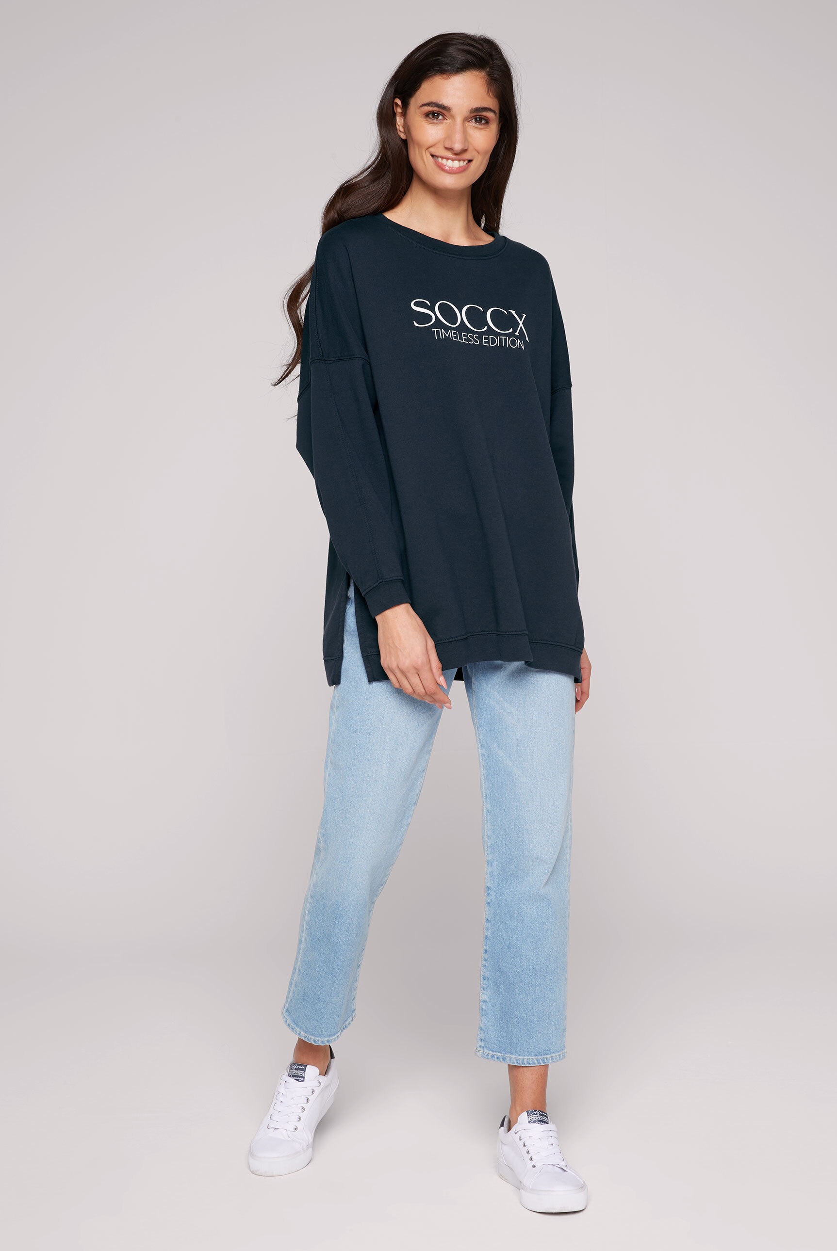SOCCX Longsweatshirt, mit überschnittenen Schultern