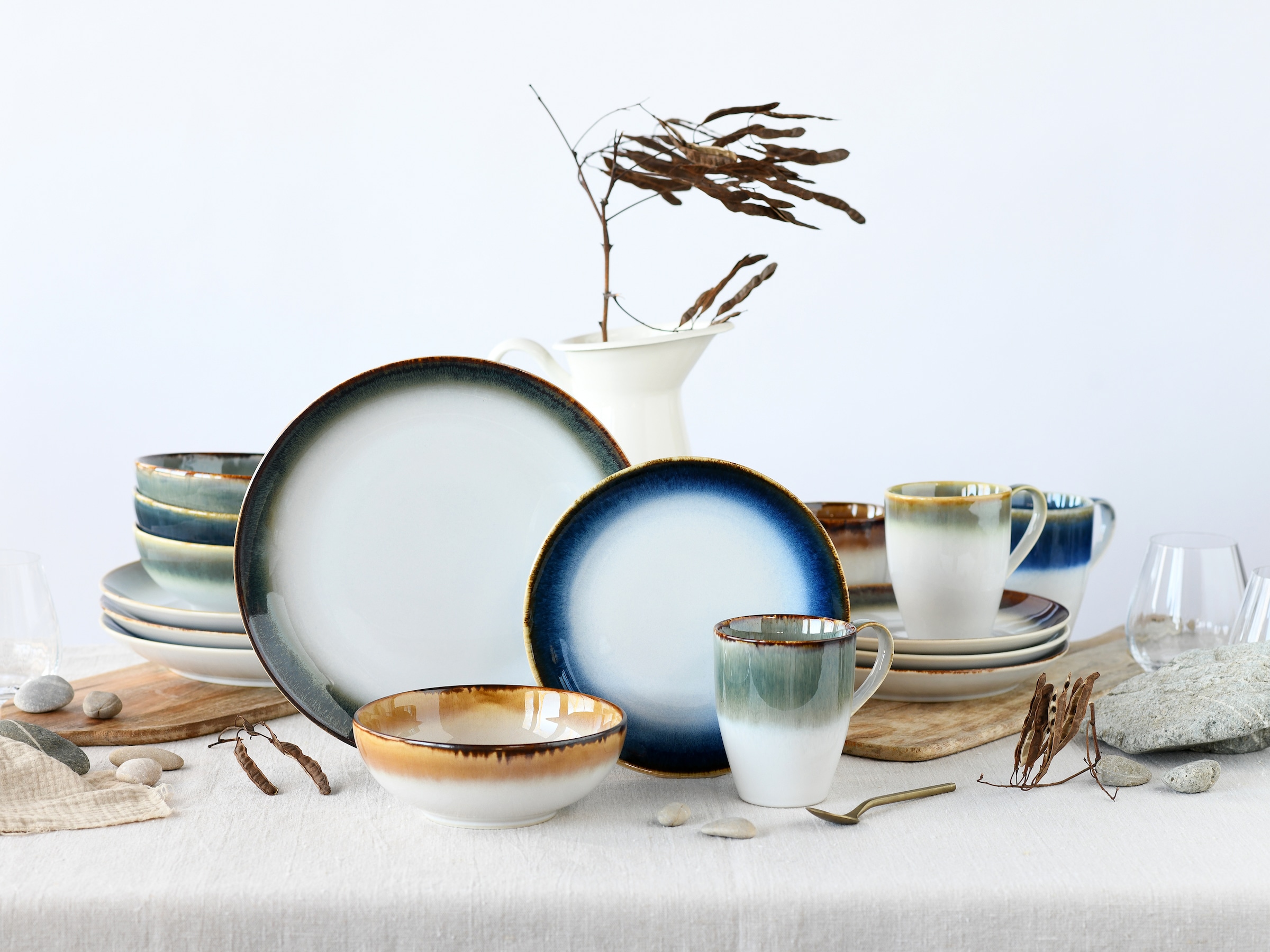 CreaTable Kombiservice »Geschirr-Set Cascade«, (Set, 16 tlg., Kaffeeservice und Tafelservice im Set, für 4 Personen), Service, Nostalgische Spezialglasuren, 16 Teile, für 4 Personen