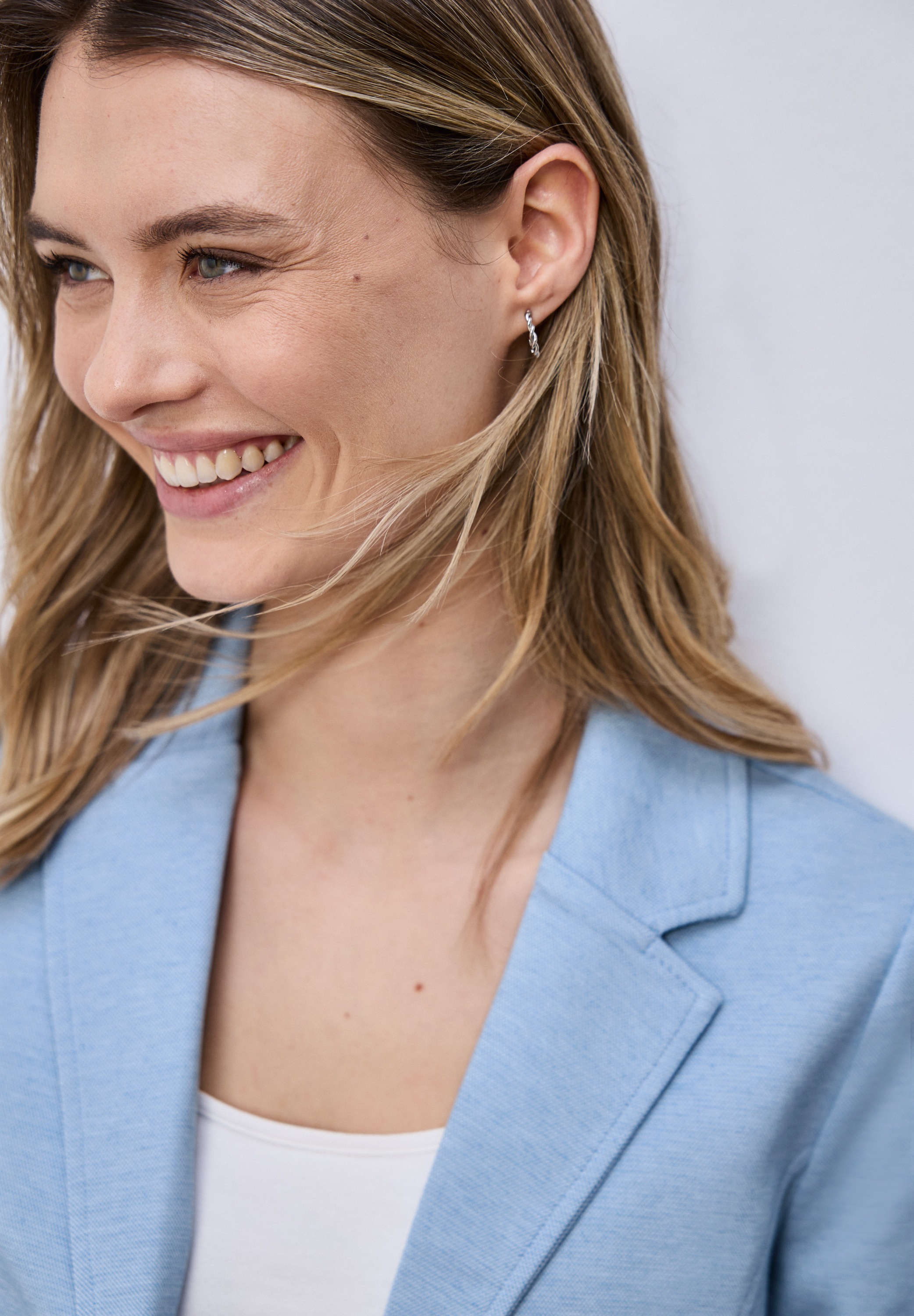 Kurzblazer STREET ONE, Damen, Gr. 44, original blau, Stoff, 83% Polyester, 14% Viskose, 3% Elasthan; shadowed navy melange: 73% Polyester, 24% Viskose, 3% Elasthan, Jacquardmuster, regular fit normal, V-Ausschnitt, normaler Saum, Blazer Kurzblazer, mit Re 3