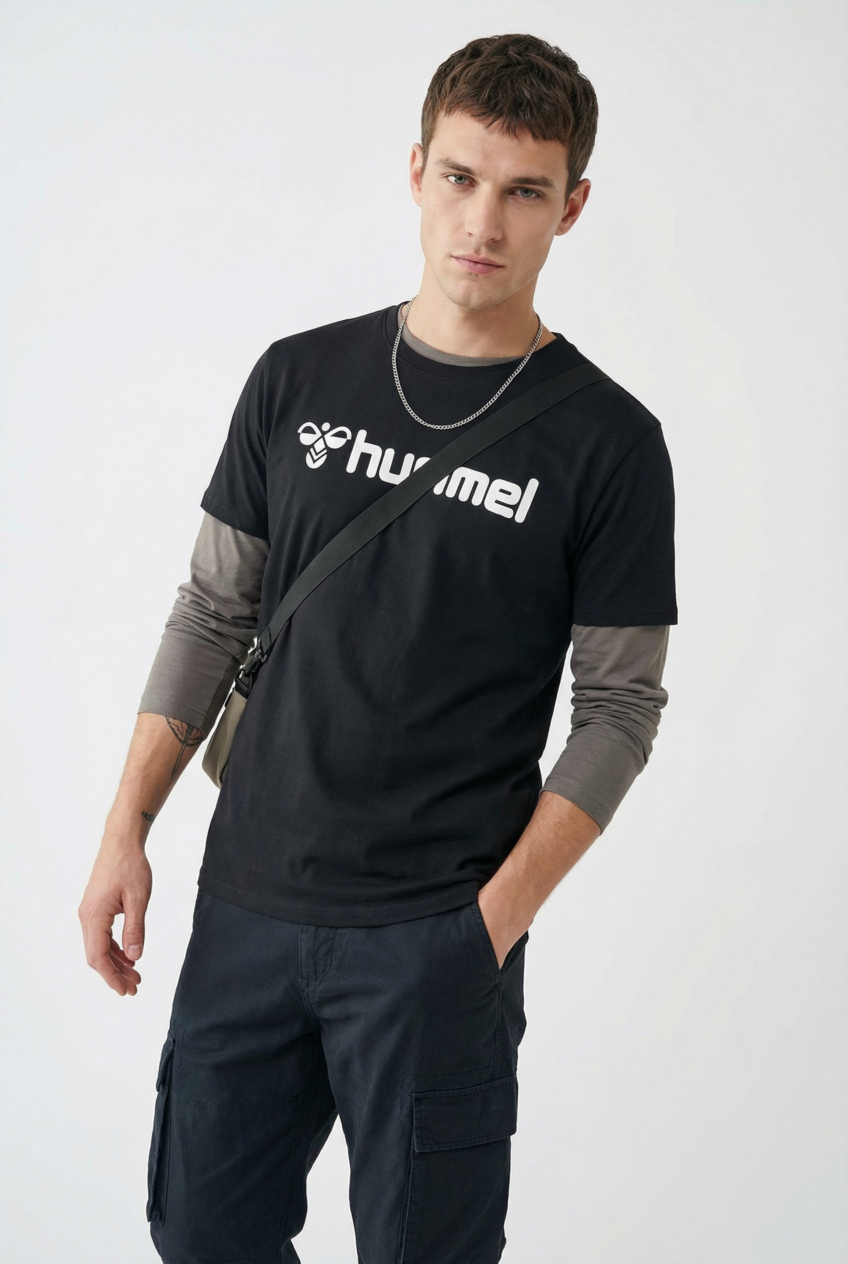 hummel T-Shirt "HMLGO 2.0 LOGO T-SHIRT" Kurzarm, mit Rundhalsausschnitt, aus Baumwolle