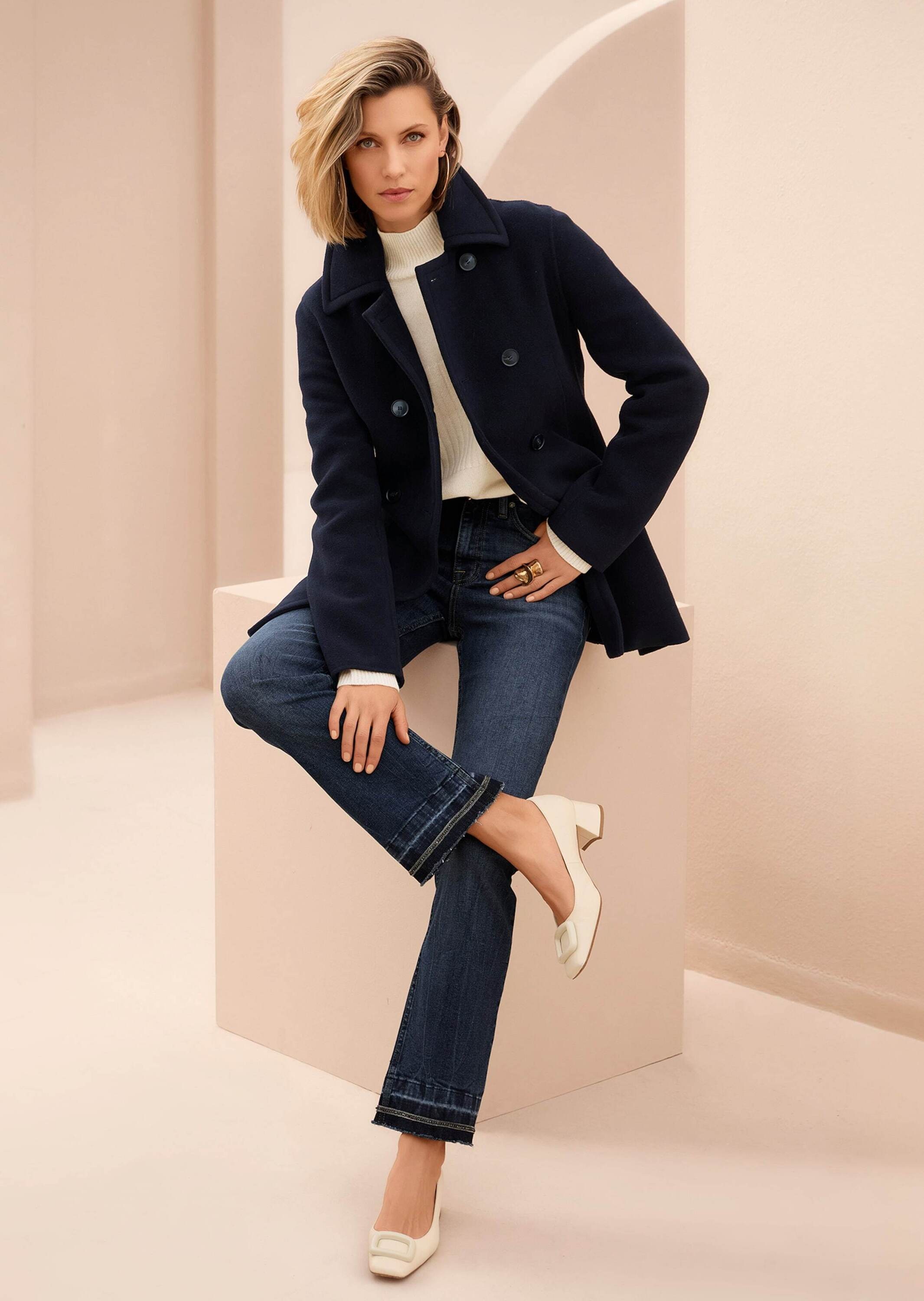 MADELEINE Regular-fit-Jeans »Jeans Ausgestellte Jeans mit Strass-Deko und Fransen«
