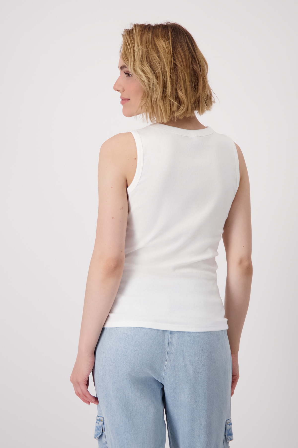 Monari Tanktop »Top Koralle + Rippe«, Mit tiefem Rundhalsausschnitt