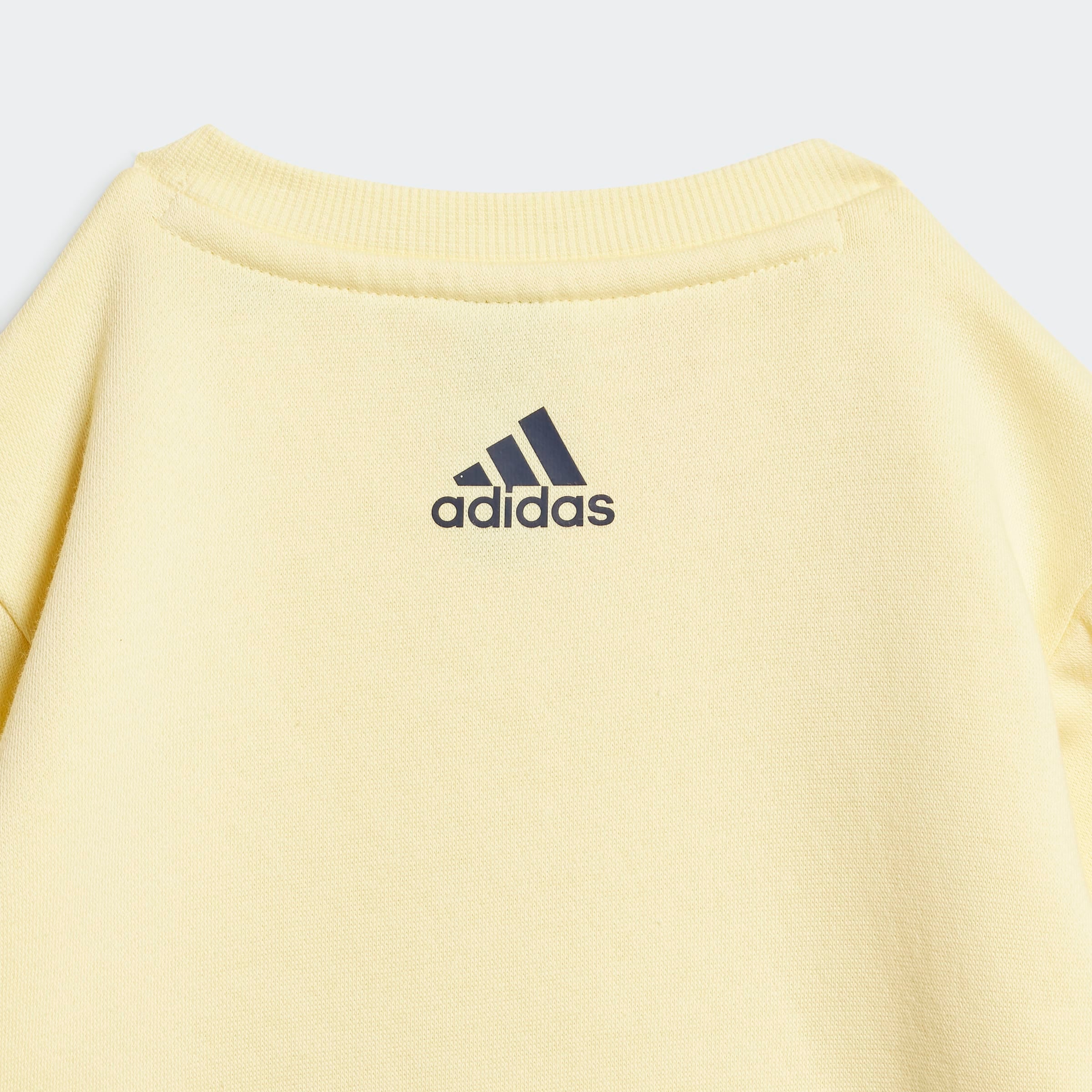 adidas Sportswear Trainingsanzug »I LIN FL JOG«, (2 tlg.)