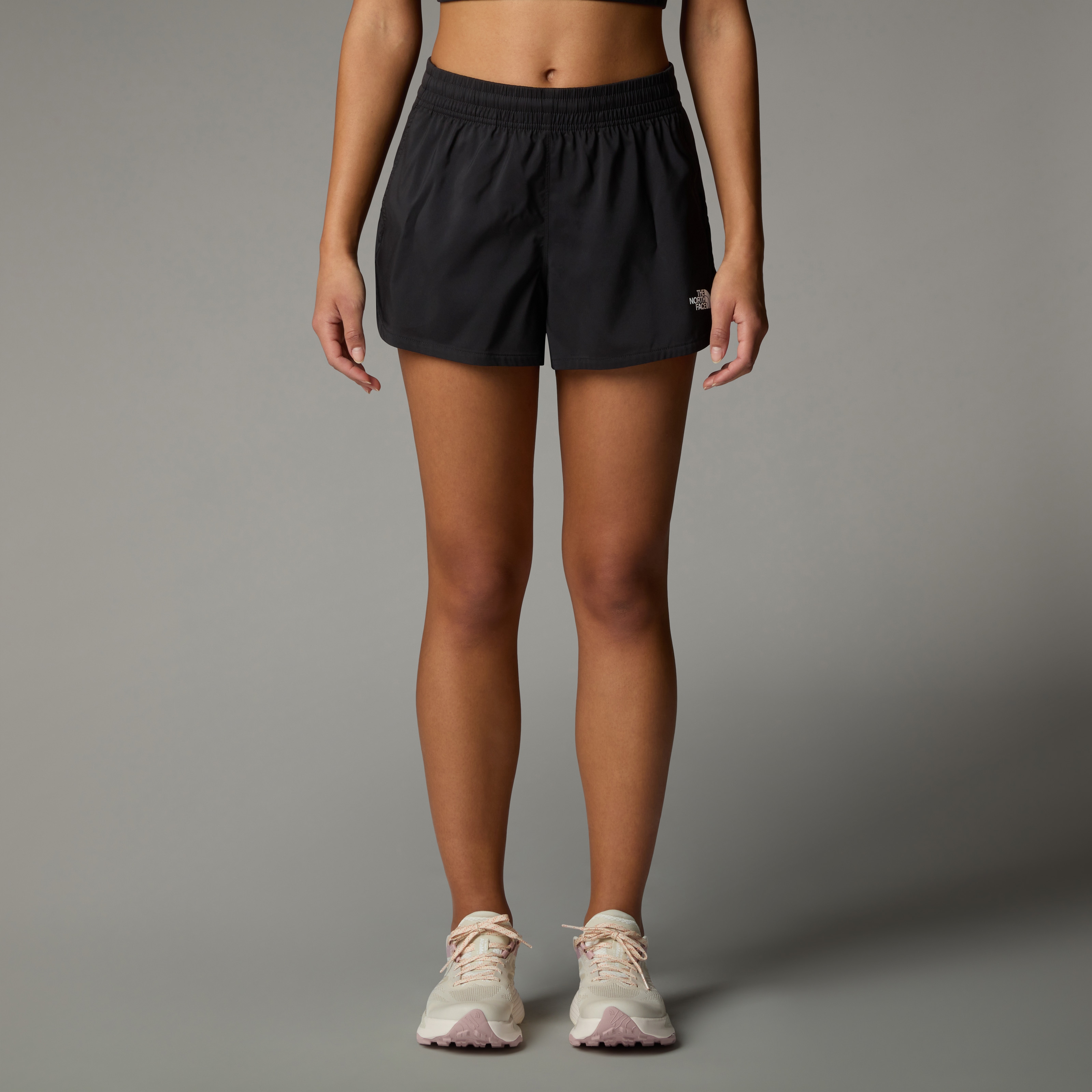 The North Face Trainingsshorts "W FLEX WOVEN SHORT 3IN" leichtes Design, aus Polyester, erhältlich in den Größen XS bis XXL