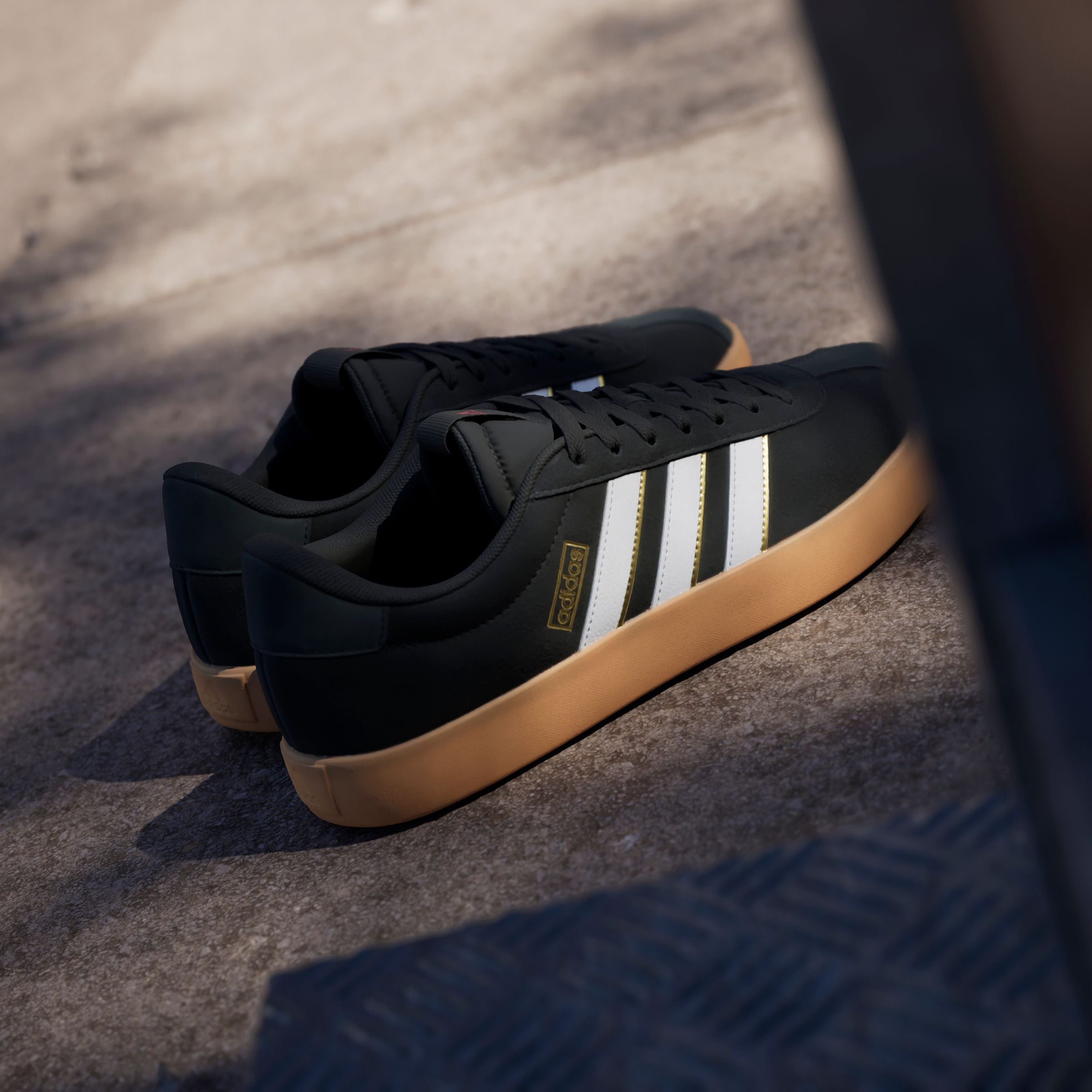 adidas Sportswear Sneaker »VL COURT 3.0«, inspiriert vom Design des adidas samba