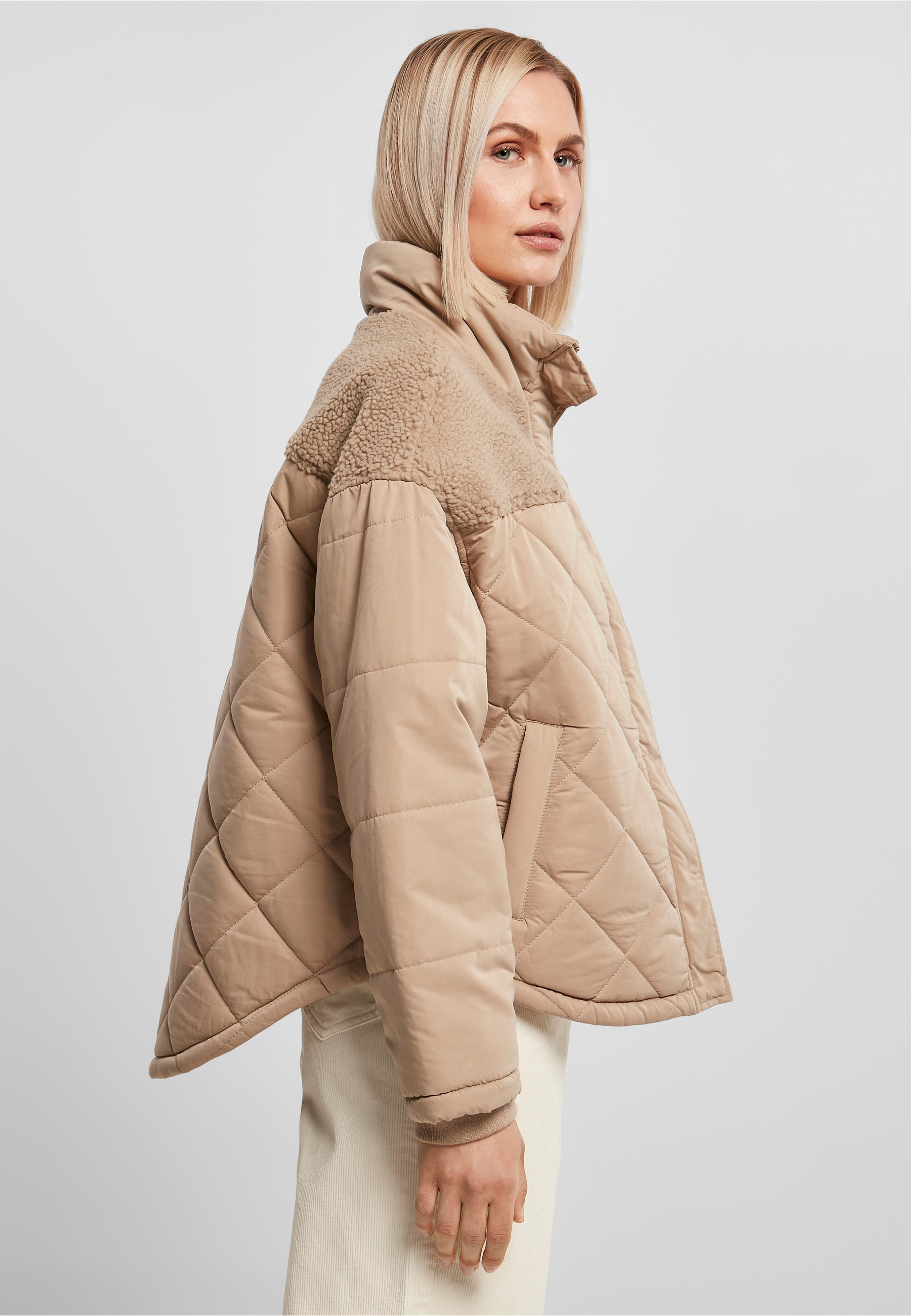 URBAN CLASSICS Winterjacke »Urban Classics Damen« 1 Stk. tlg. ohne Kapuze