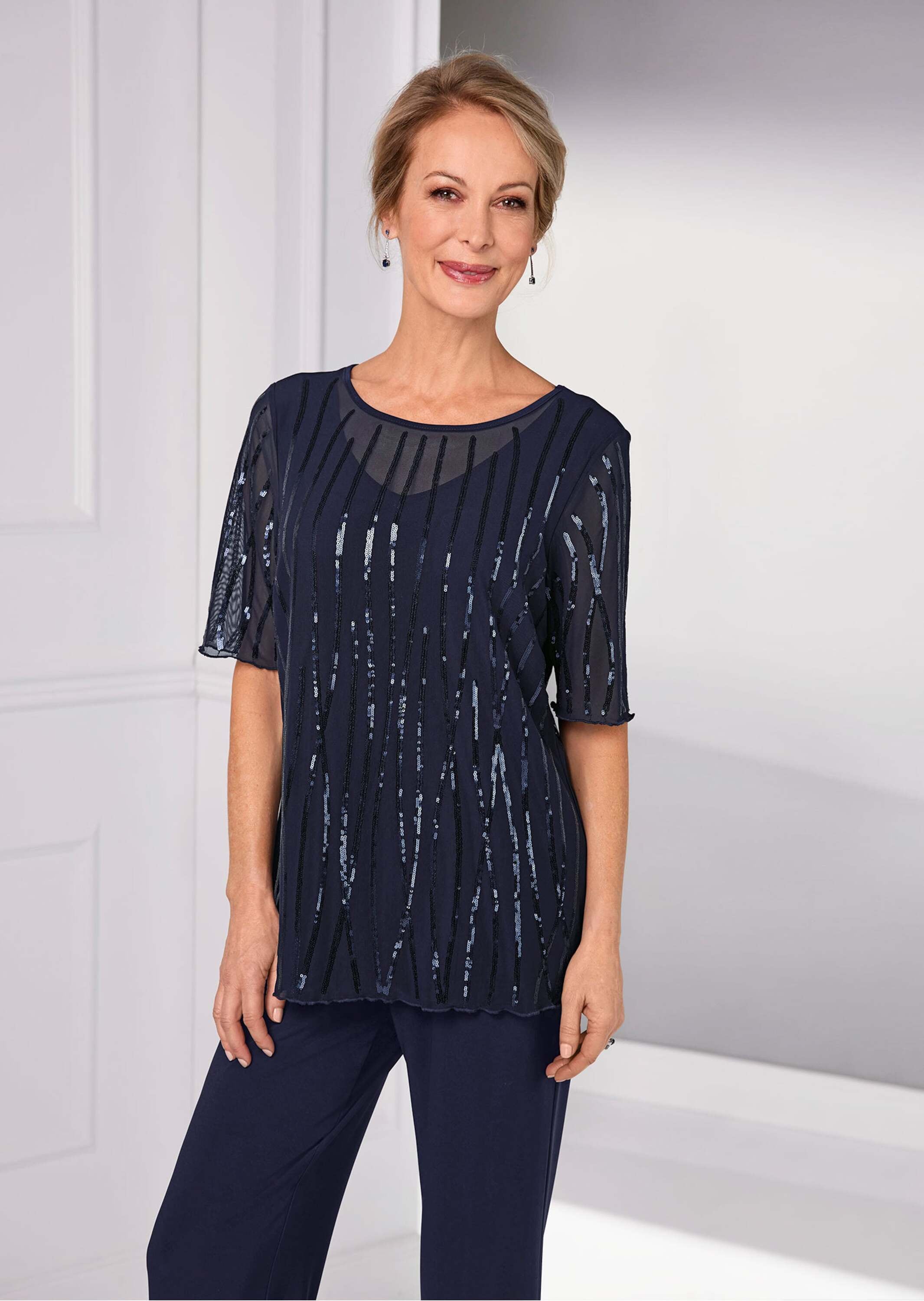 GOLDNER Langarm-Poloshirt »Kurzgröße Mit funkelnden Pailletten besetztes Mesh-Shirt«