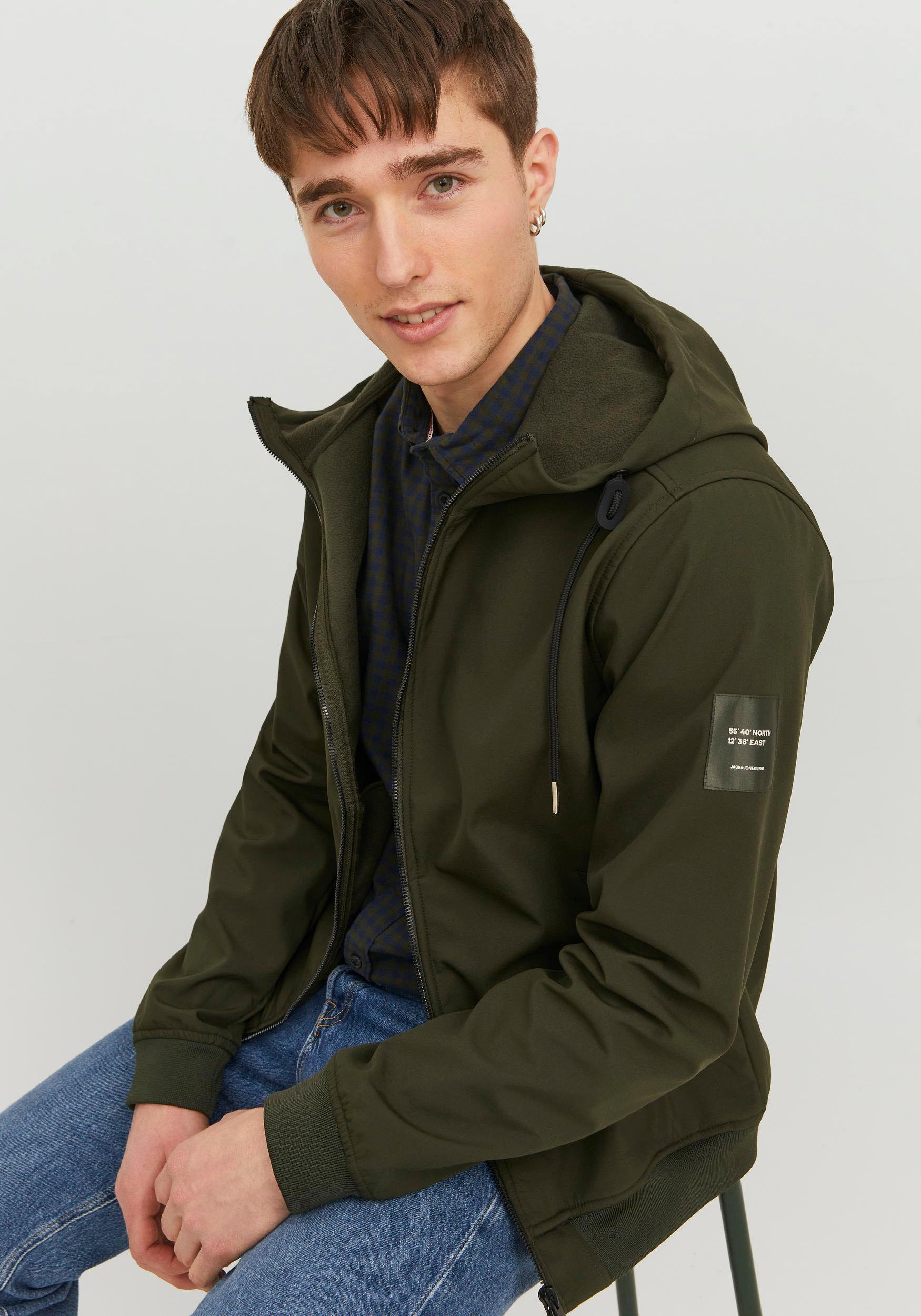 Jack & Jones Softshelljacke "JJEBASIC SOFTSHELL HOOD NOOS", mit Kapuze günstig online kaufen