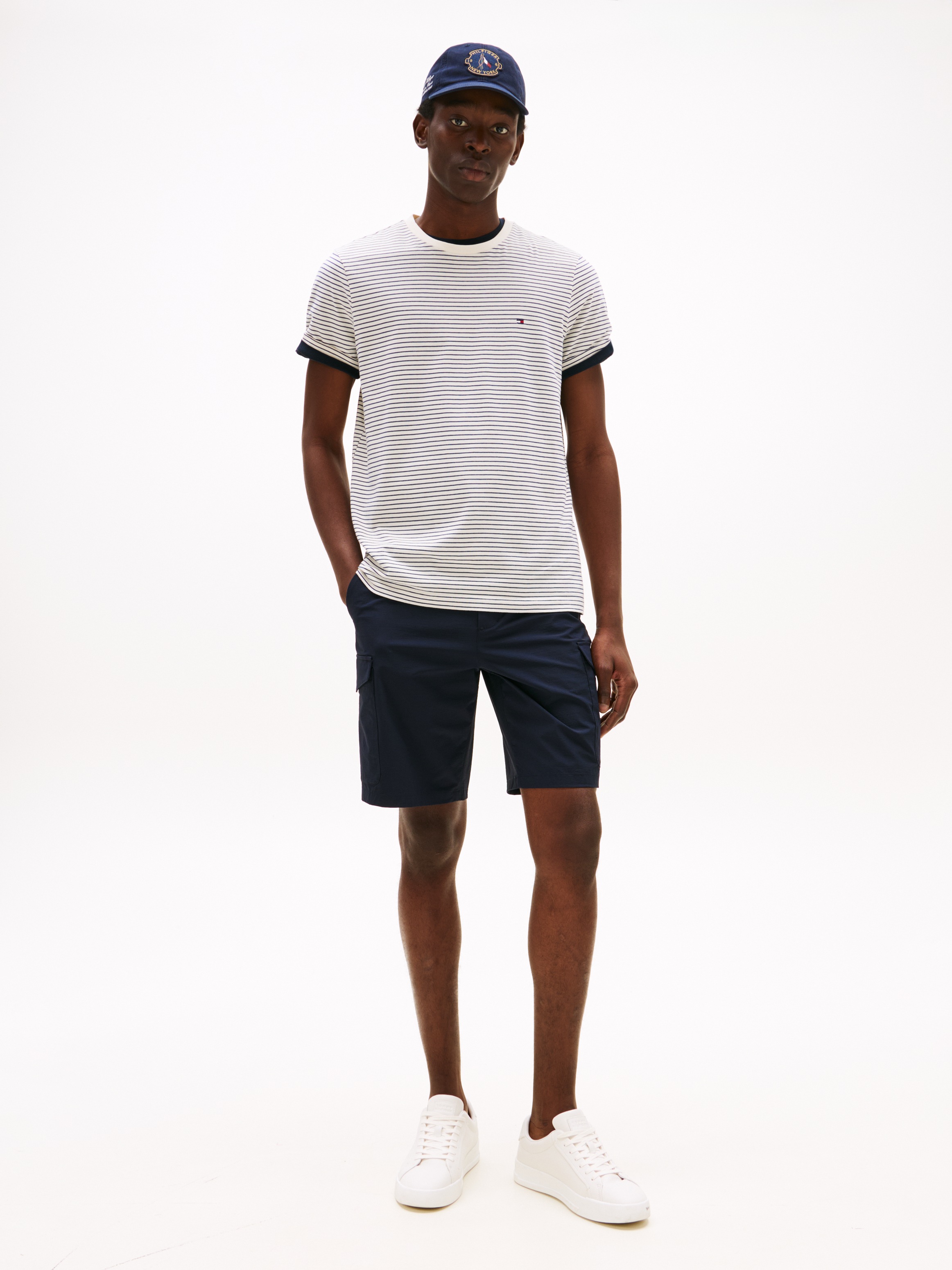 Tommy Hilfiger T-Shirt "ESSENTIAL REG FIT SOLID TEE", mit Rundhalsausschnit günstig online kaufen