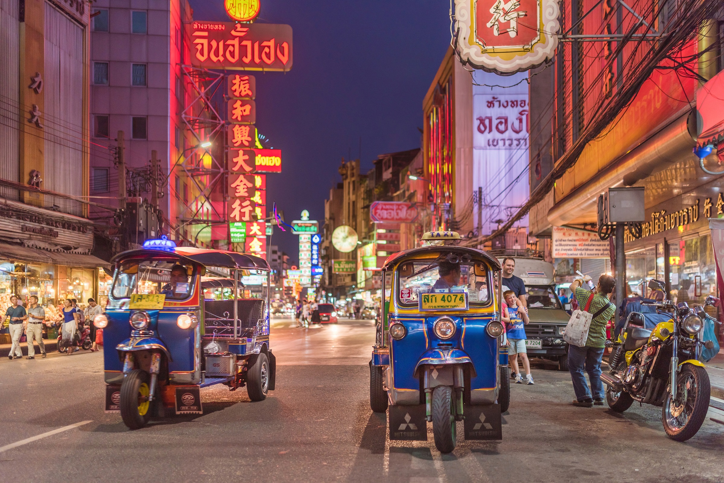 Papermoon Fototapete "BANGKOK-TUK TAXI CHINATOWN"