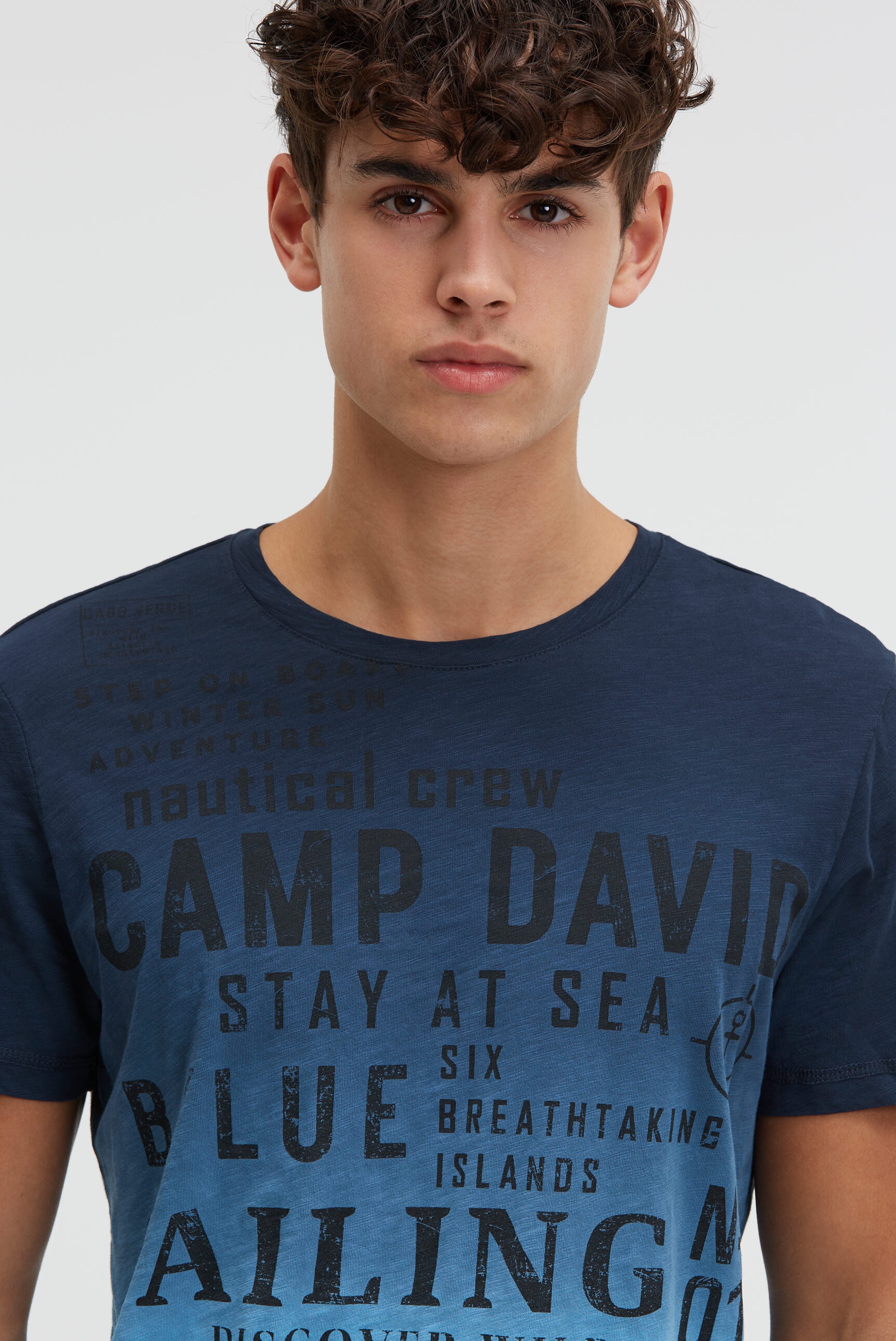 CAMP DAVID Rundhalsshirt mit Farbverlauf
