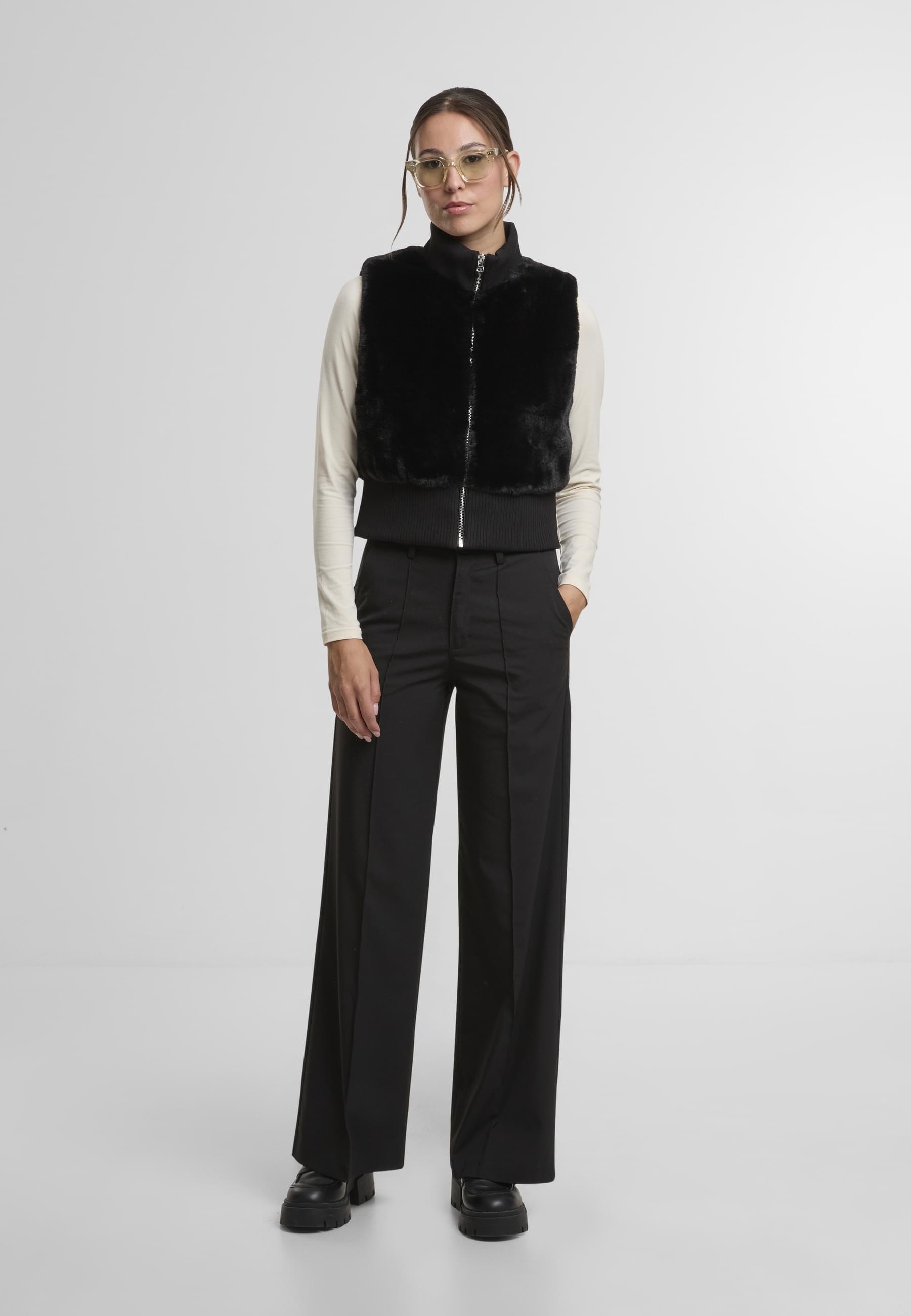 URBAN CLASSICS Steppweste »Urban Classics Ladies Cropped Faux Fur Vest«