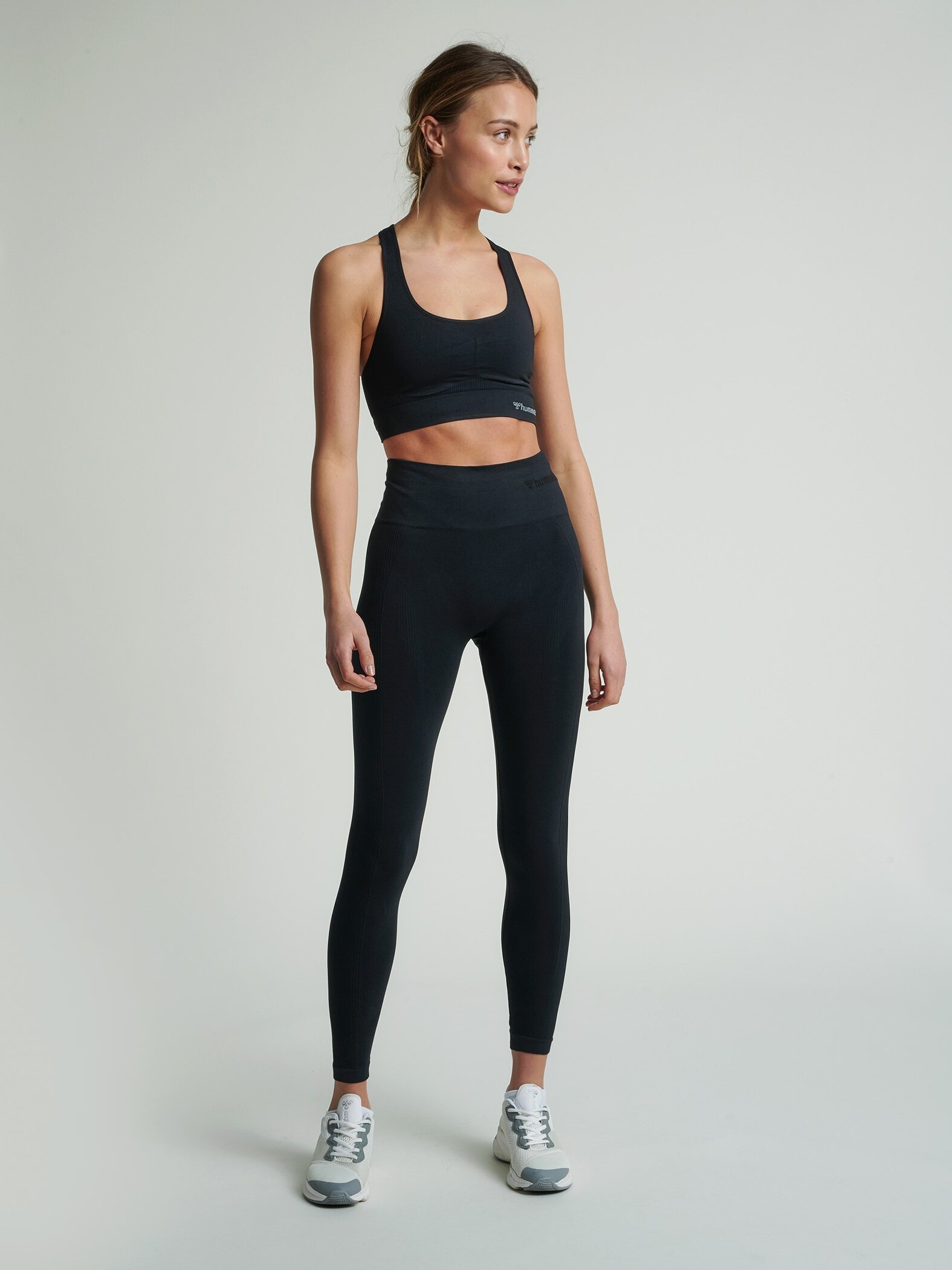 hummel Sport-Bustier "HMLTIF SEAMLESS SPORTS TOP" günstig online kaufen