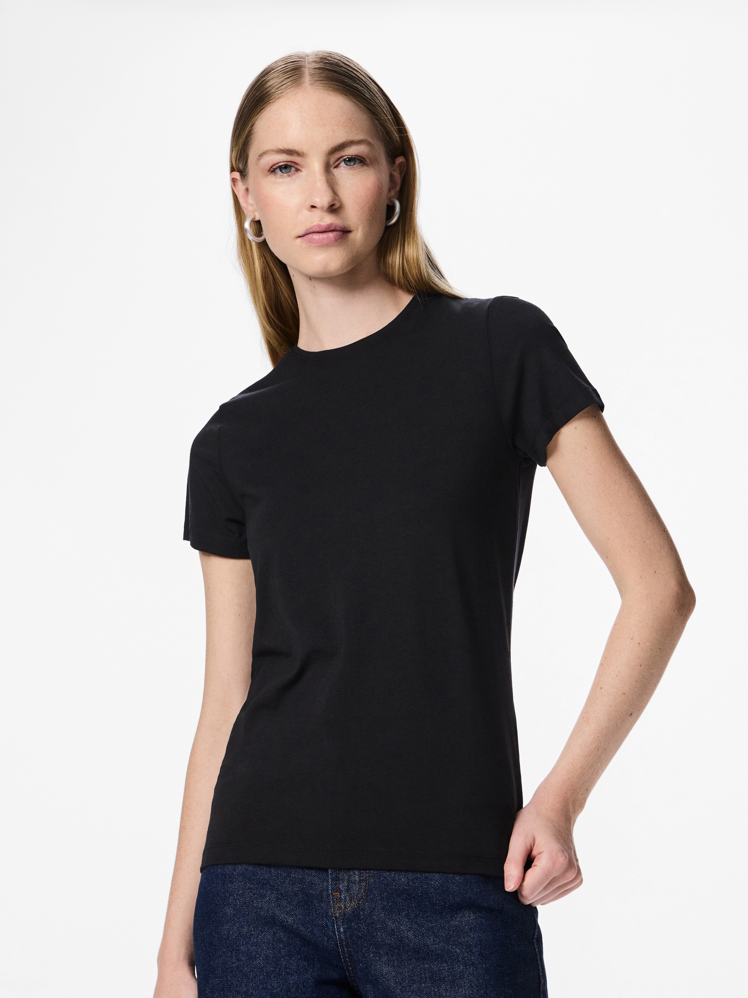 pieces Kurzarmshirt "PCSIRENE TEE JRS NOOS" Baumwollmischung, slim fit