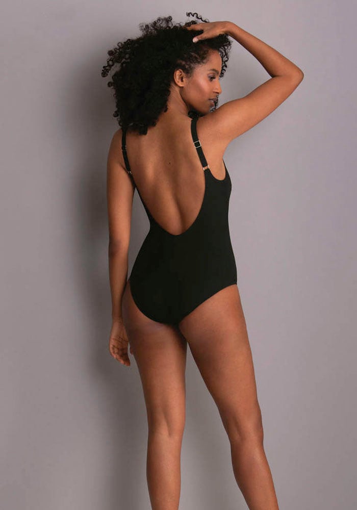 Rosa Faia Badeanzug »Elouise« tiefer Rücken, bügelloser Halt, Brustfutter, Trägerbreite gestaffelt