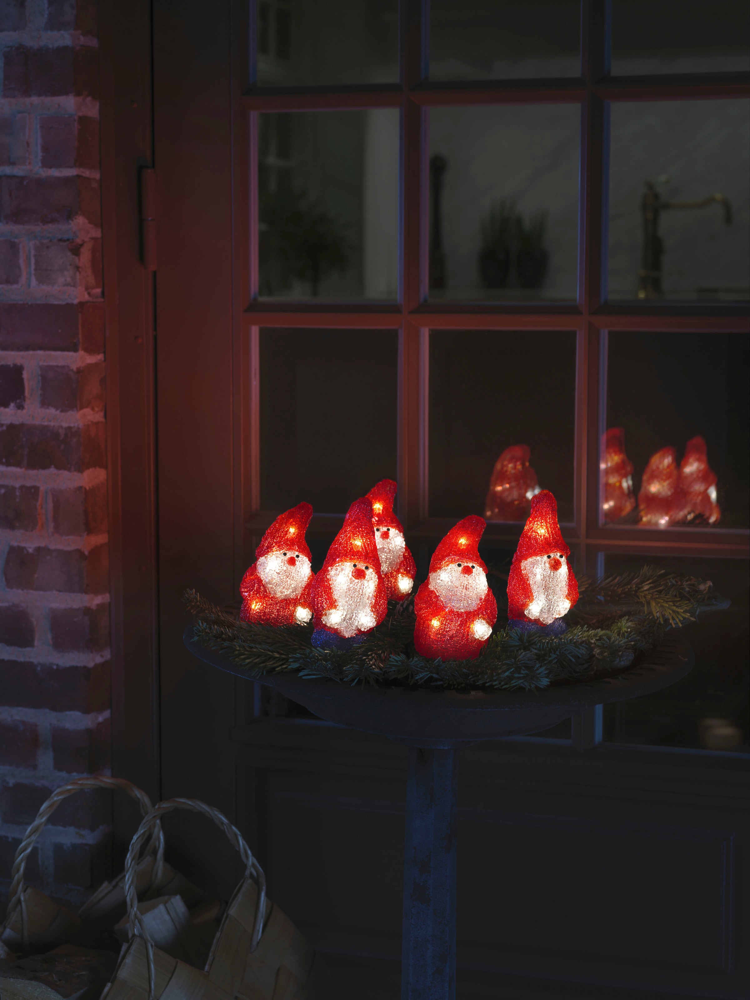 KONSTSMIDE LED Dekofigur »LED Acryl Weihnachtsmann, 5er-Set, 40 warm weiße Dioden«, 40 flammig