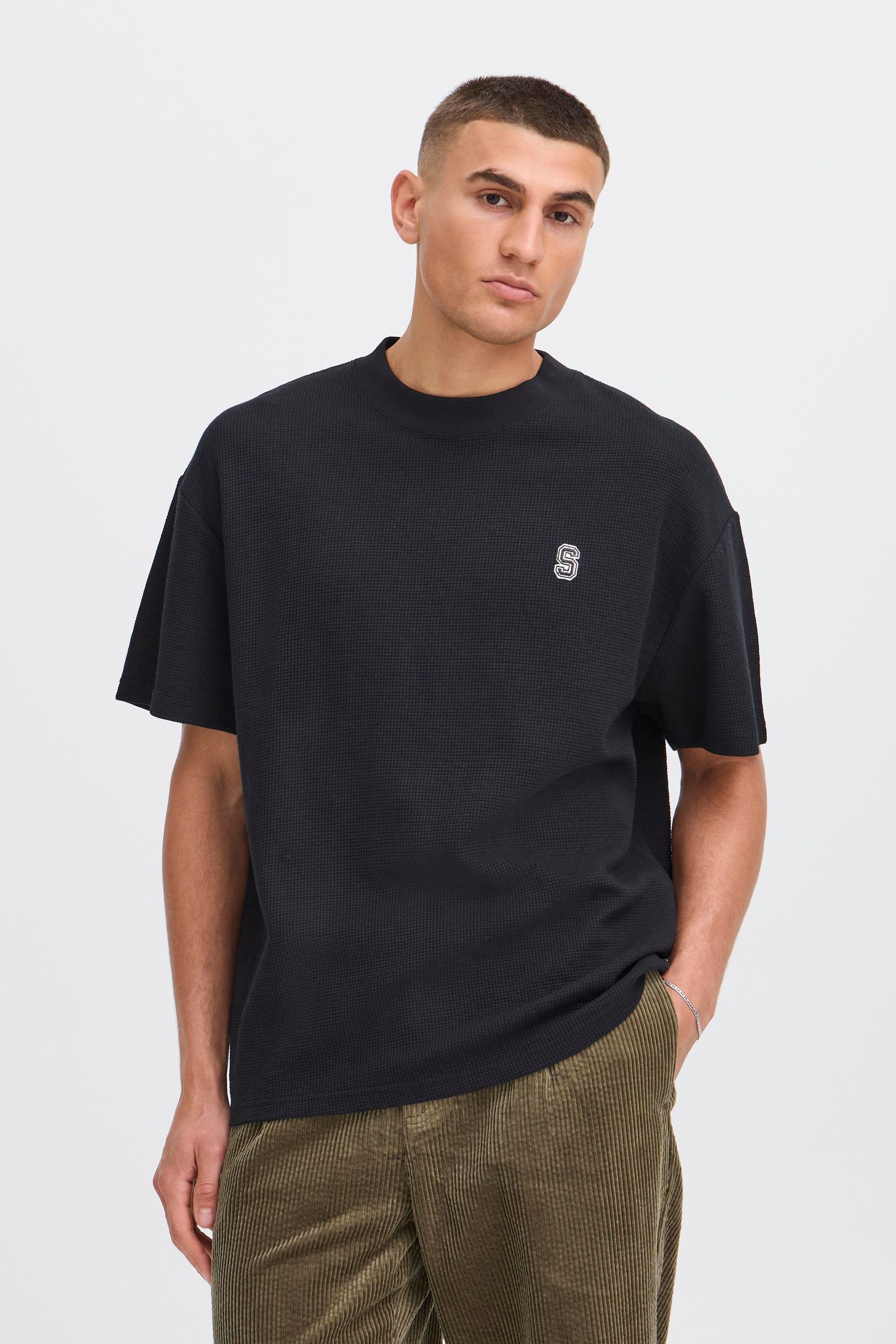 !solid Rundhalsshirt SOLID "Rundhalsshirt SDRaul", Herren, Gr. M, schwarz (true schwarz), Obermaterial: 75% Baumwolle CO. 25% Polyester PES., Shirts Rundhalsshirt 2