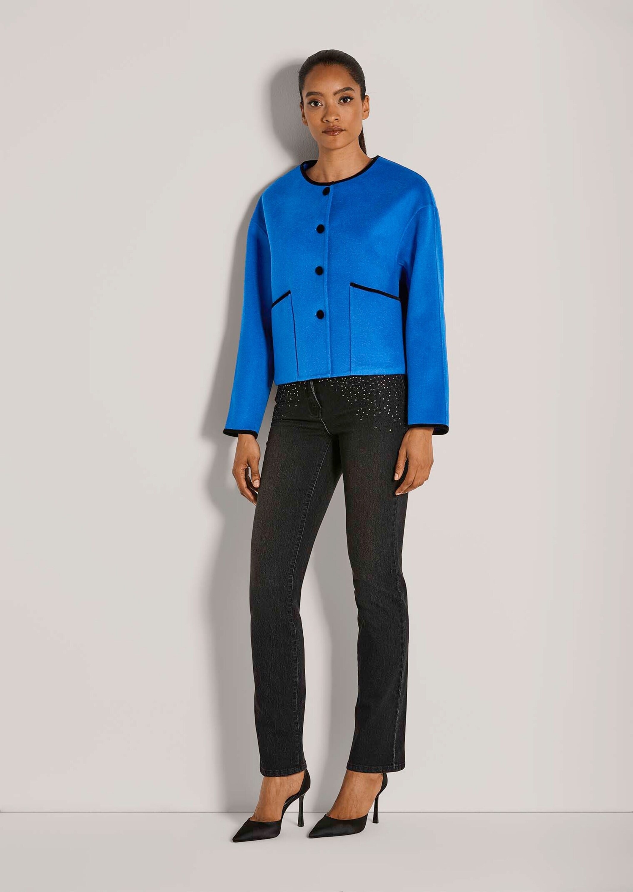 MADELEINE Kurzjacke "Blazer Trendige Kurzjacke mit Kontrastdetails" Aufgese günstig online kaufen