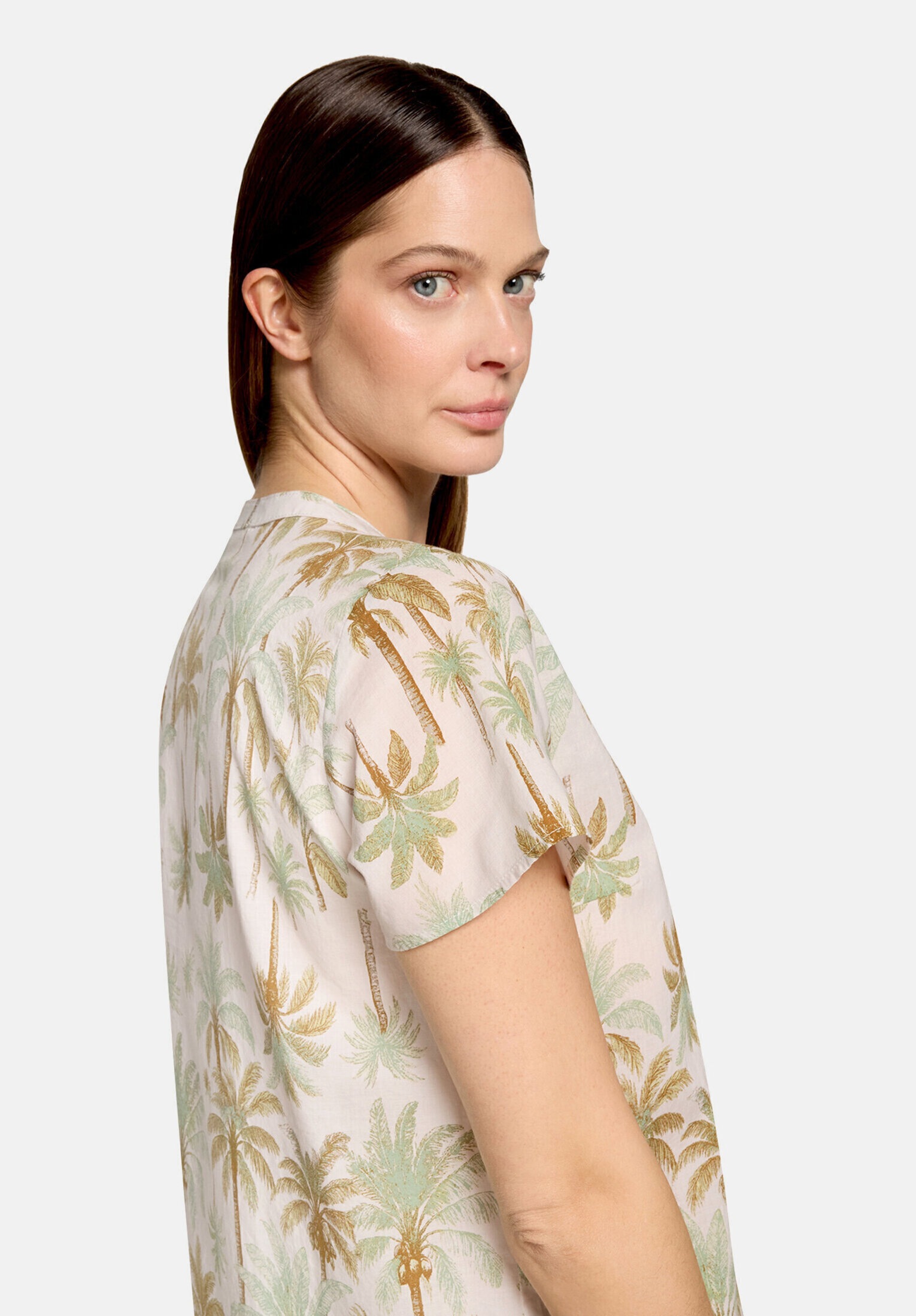 Cartoon Shirtbluse »Damen mit Rüschen«