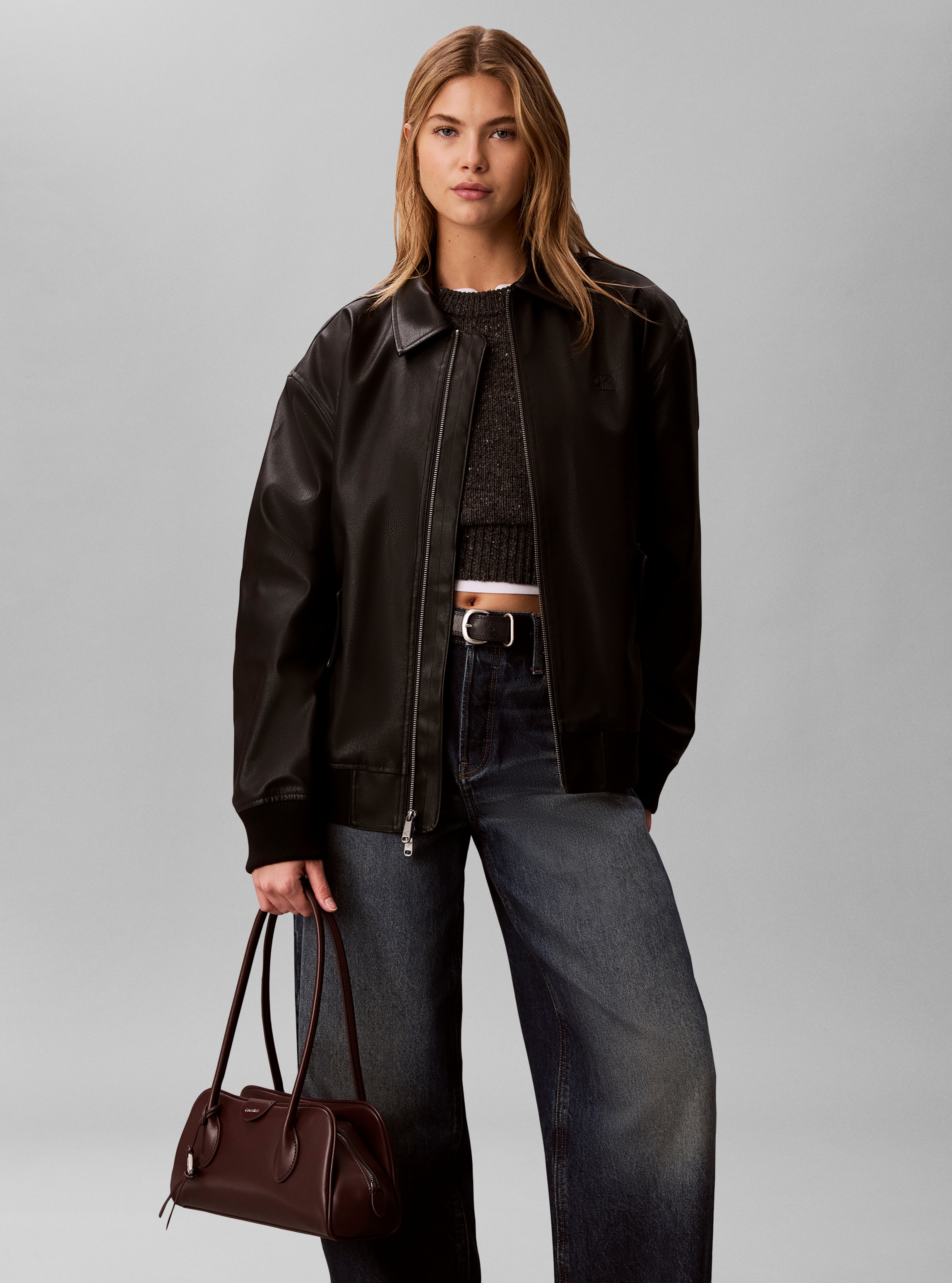 Calvin Klein Schultertasche »EMBLEM TRIO SHOULDER BAG« Mini Bag, Henkeltasche in modischer Form mit Schlüsselanhänger