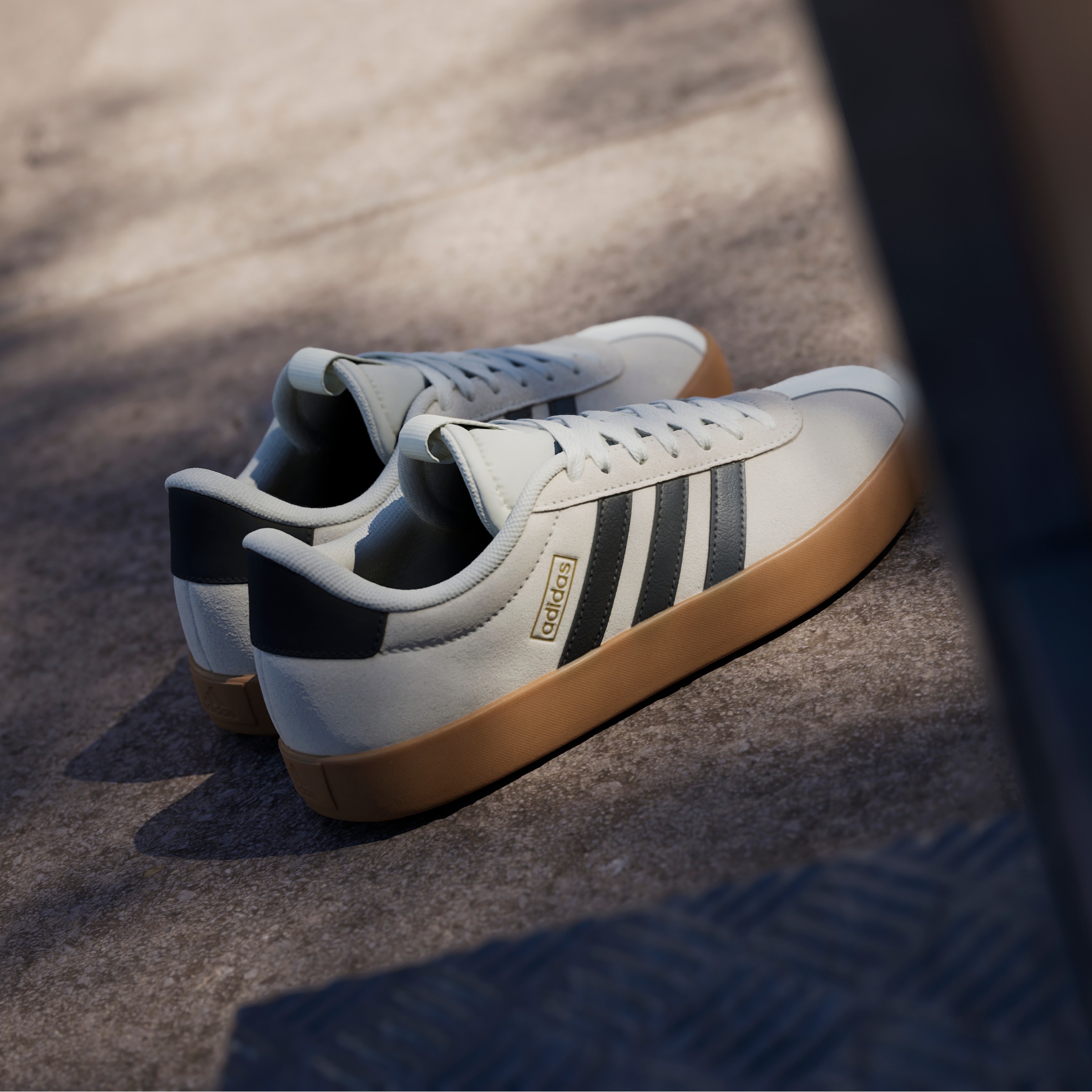 adidas Sportswear Sneaker »VL COURT 3.0«, inspiriert vom Design des adidas samba