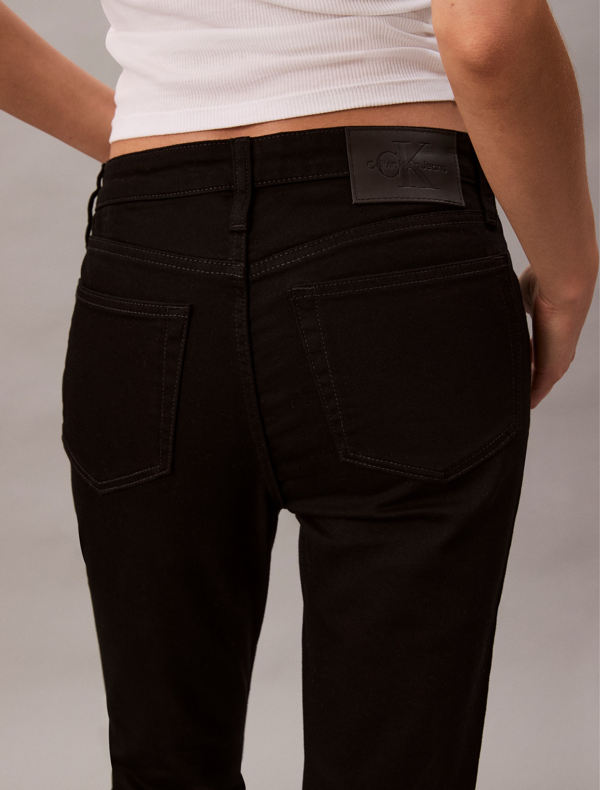Calvin Klein Jeans Skinny-fit-Jeans »MID RISE SKINNY«, Mit Gürtelschlaufen