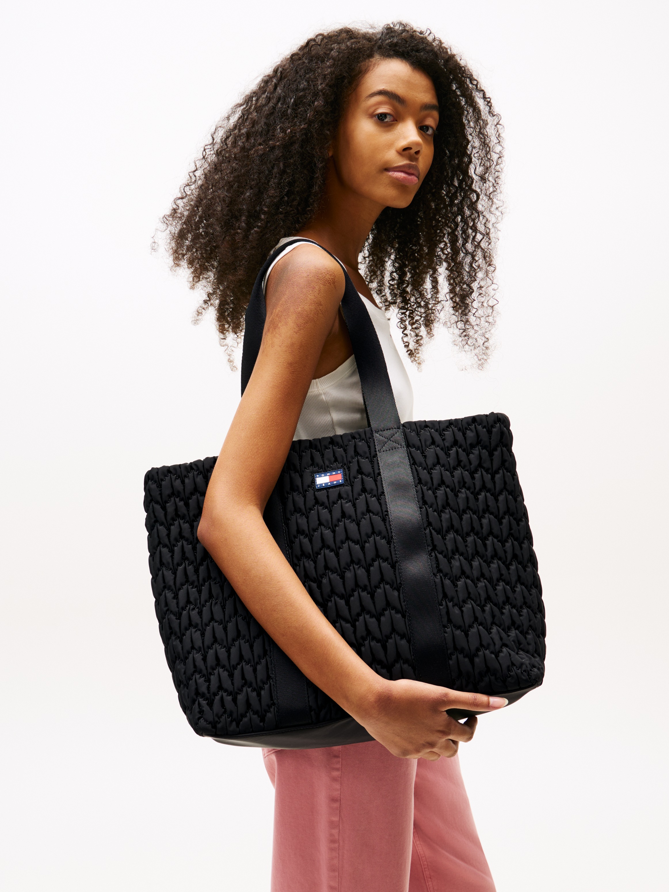 Tommy Jeans Tragetasche "TJW URBAN QUILTED TOTE", Damen Schultertasche, Umh günstig online kaufen