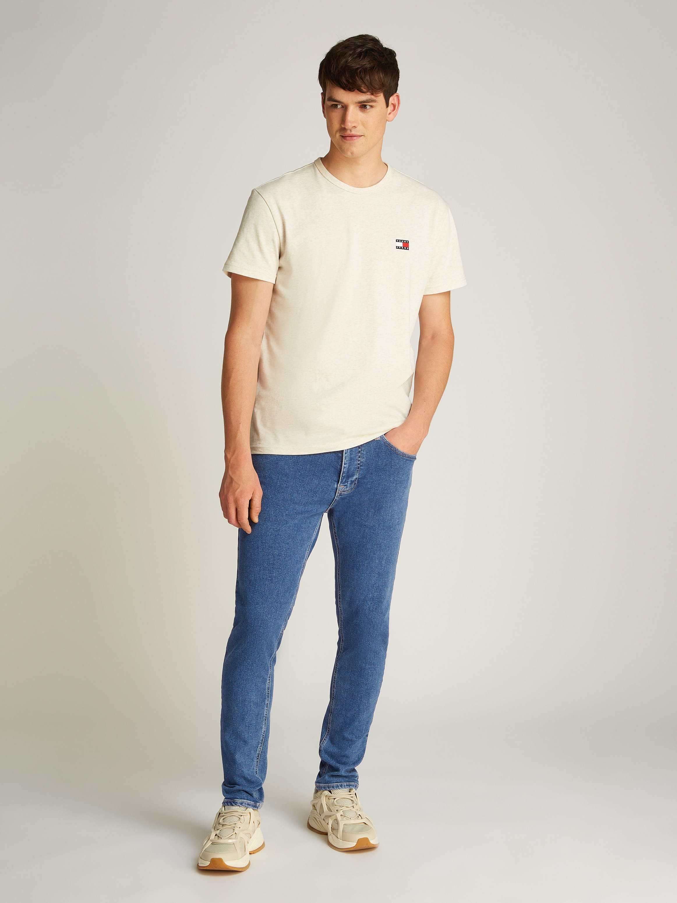 Tommy Jeans Tapered-fit-Jeans »Austim Slim Tapered«, mit Logostickereien