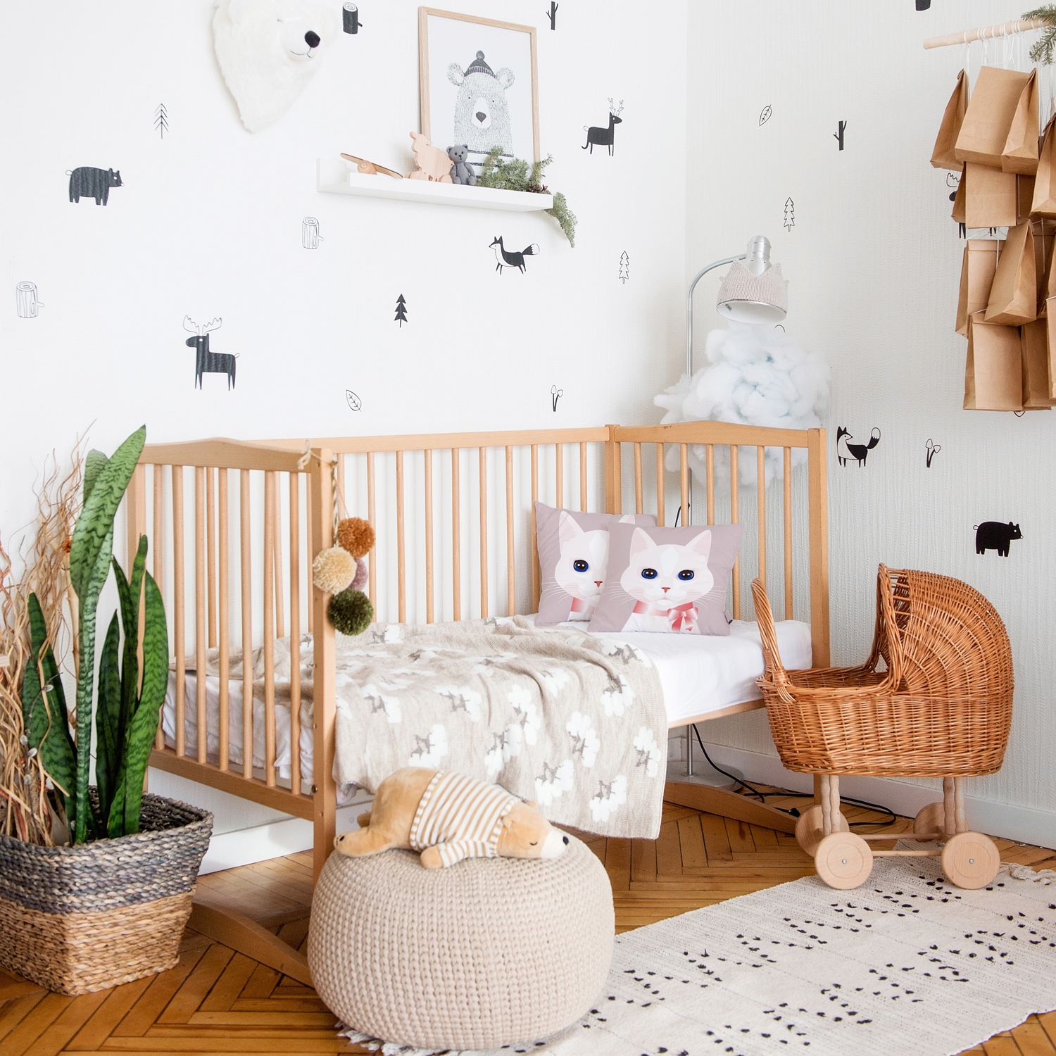 queence Dekokissen »Katze mit Schleife«, Kissenhülle mit HD Premium Druck, geruchsneutral, 40x40cm