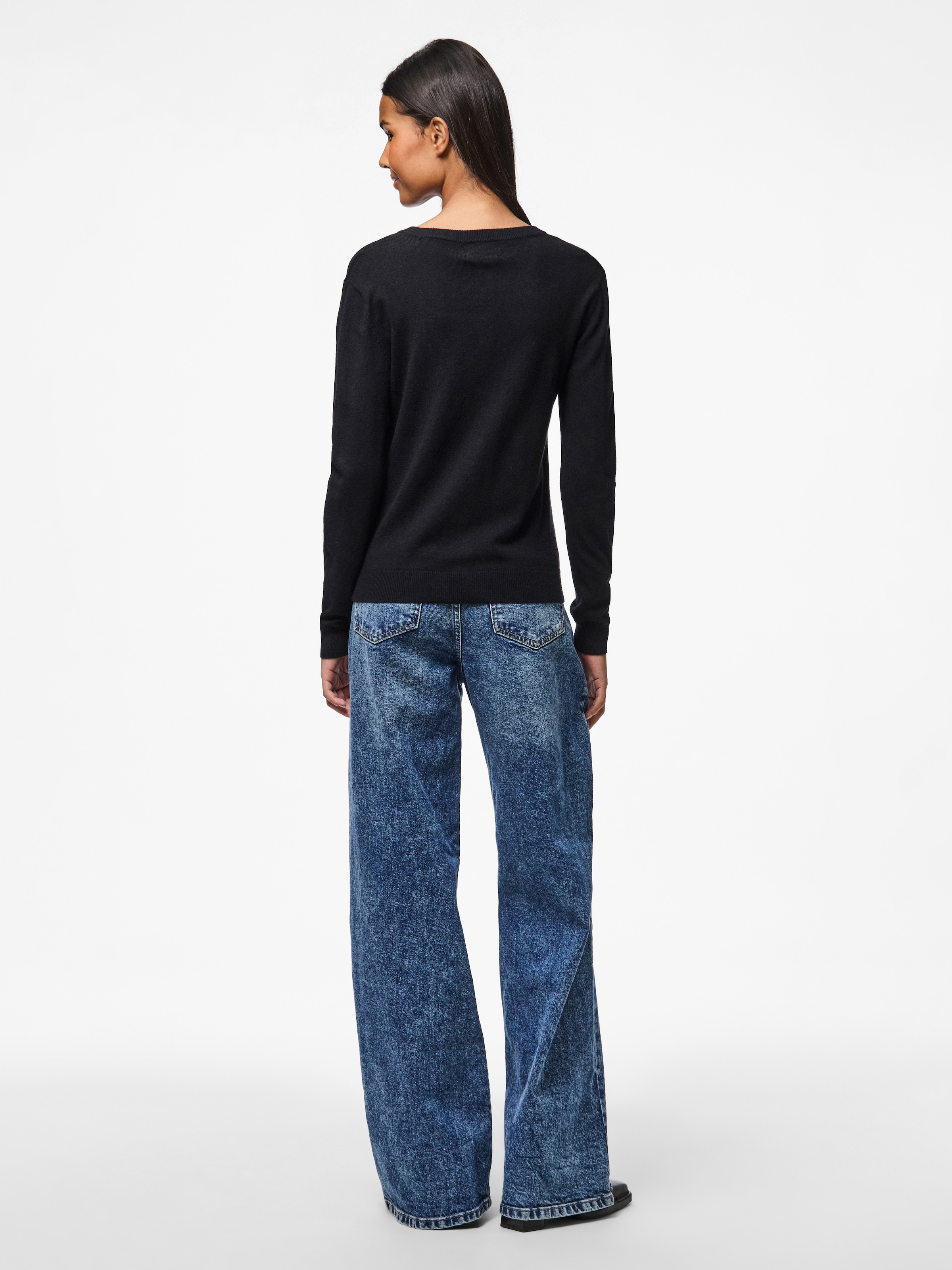 pieces Strickjacke »PCNORA LS O-NECK KNIT CARDIGAN NOOS BC« Viskosemischung, slim fit