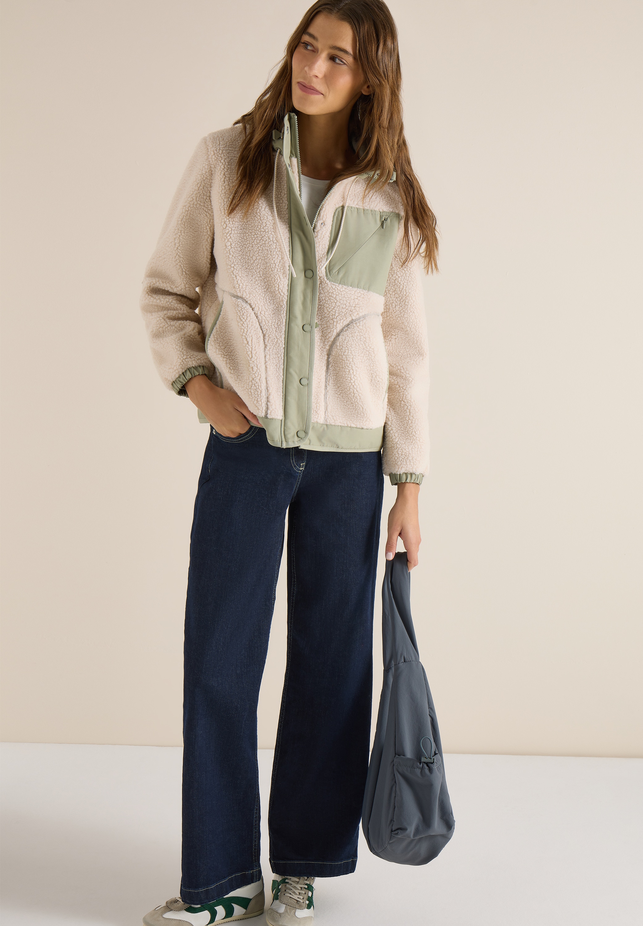 Cecil Fellimitatjacke mit Kapuze mit Kapuze