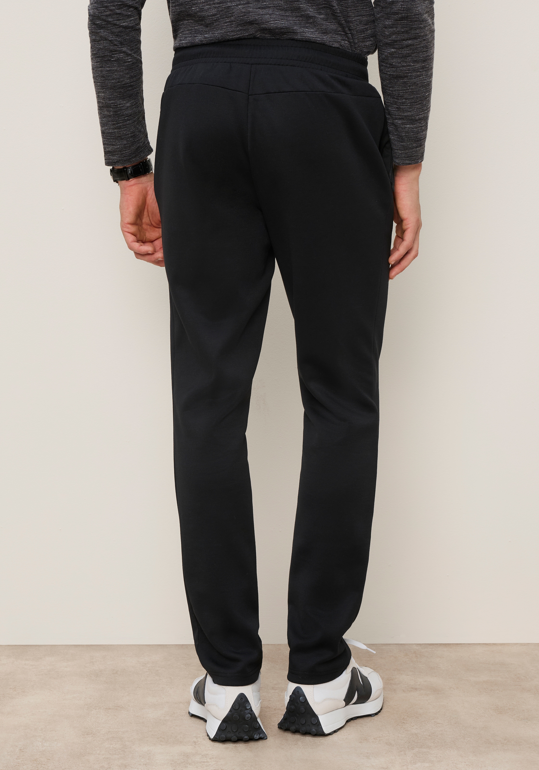 Bruno Banani Jogger Pants  Gerade Beinform, Regular Fit, mit Gummizug und Bindeband